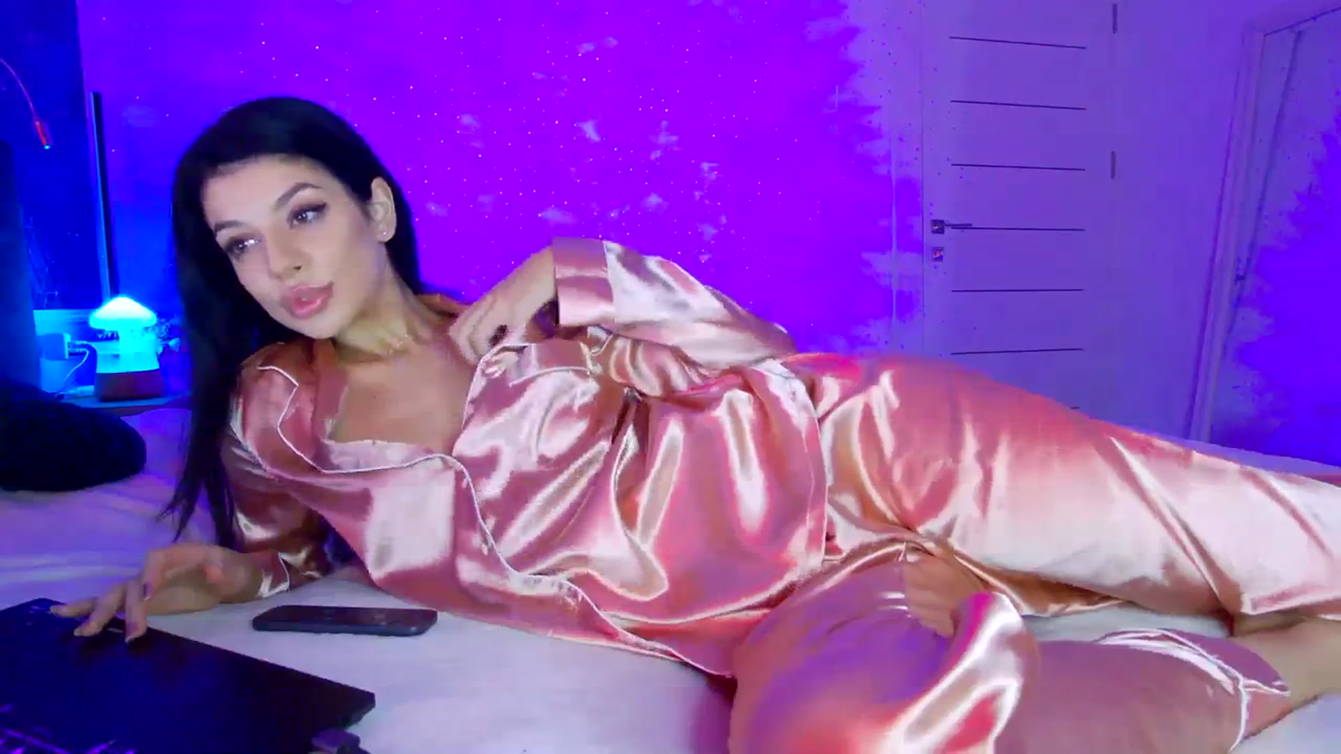 Gallery image thumbnail from K_KalIySya_S's myfreecams stream on, 01/18/2024, 19:14 image 5 of 20