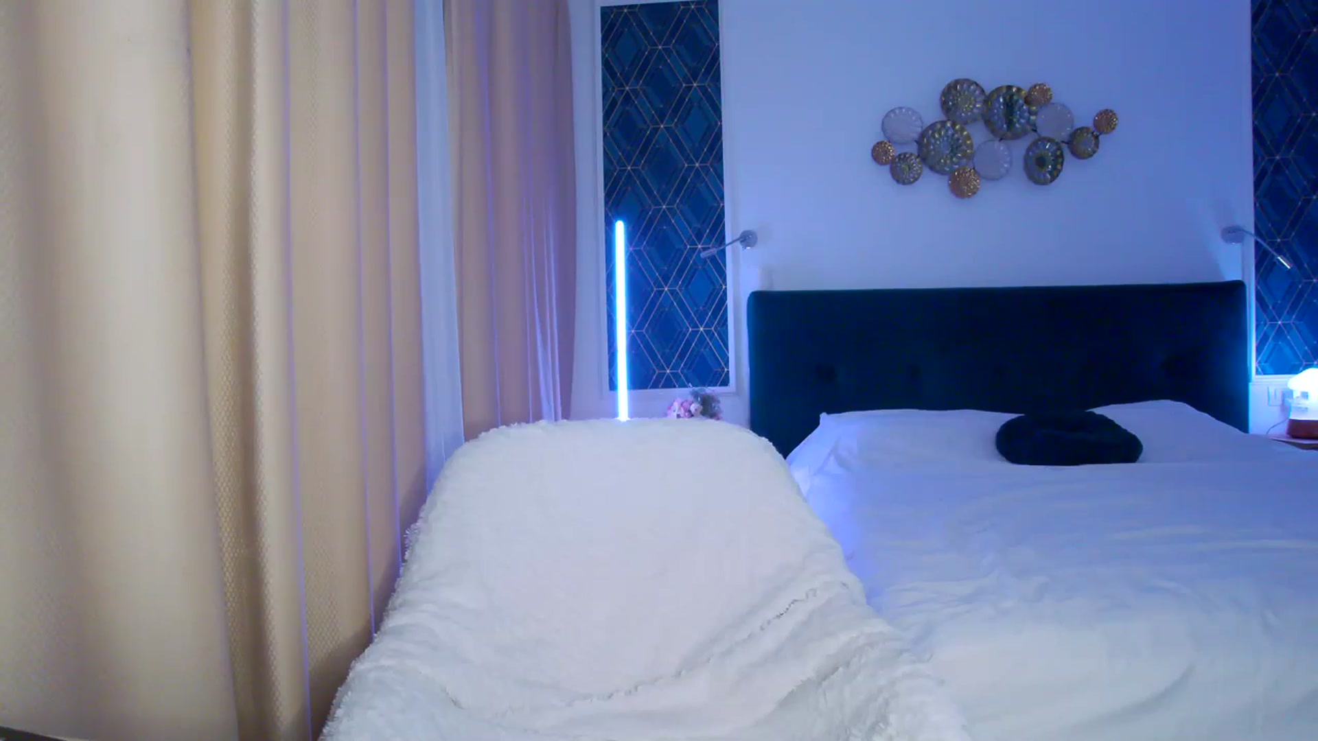 Gallery image thumbnail from K_KalIySya_S's myfreecams stream on, 02/19/2024, 16:03 image 12 of 20