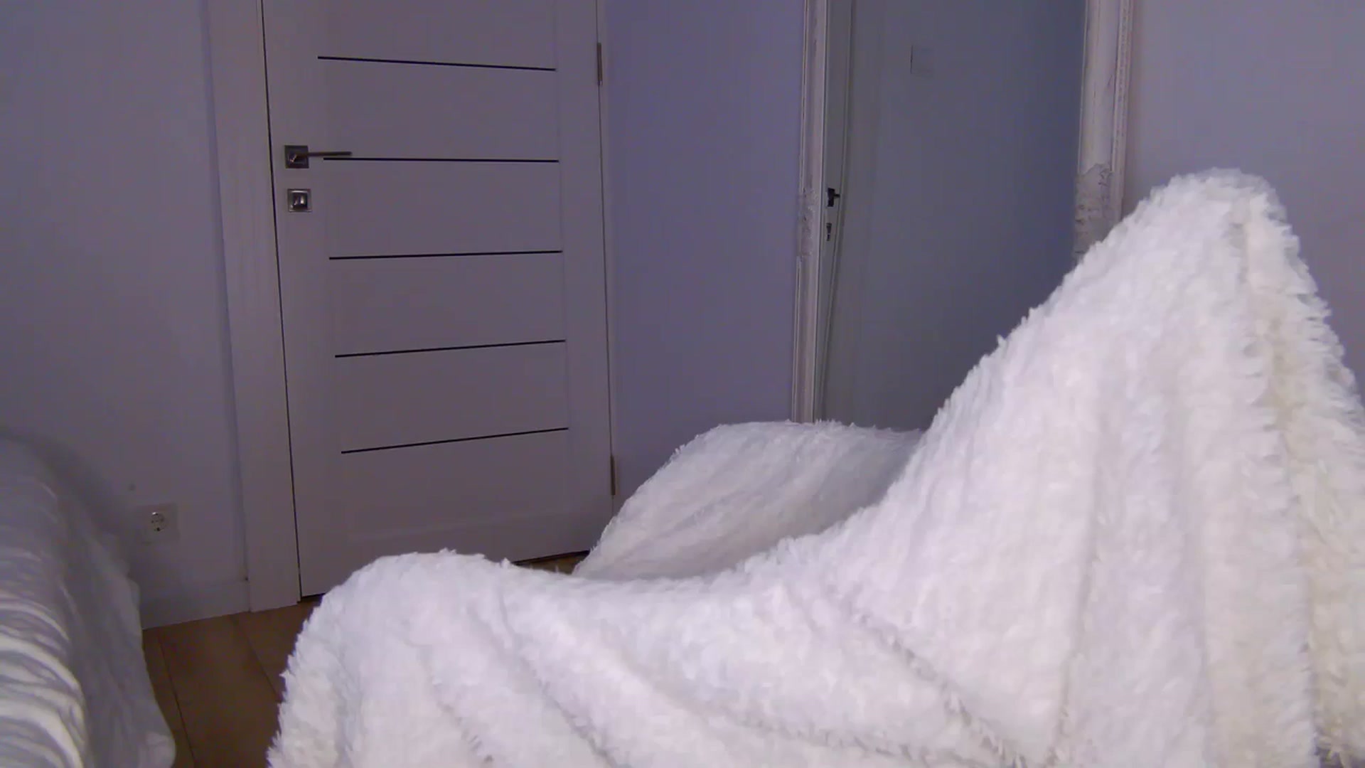 Gallery image thumbnail from K_KalIySya_S's myfreecams stream on, 03/19/2024, 18:44 image 19 of 20