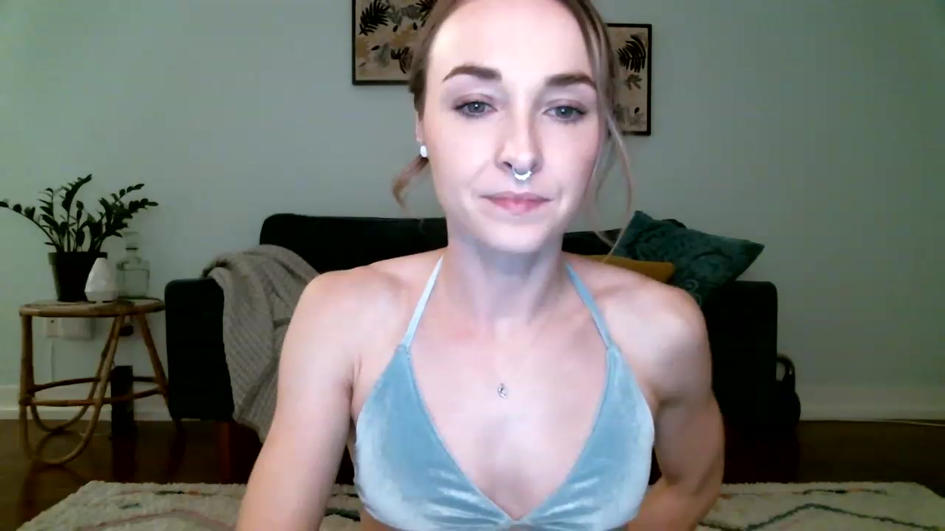 Gallery image thumbnail from K_O_A's myfreecams stream on, 11/22/2022, 07:20 image 10 of 20