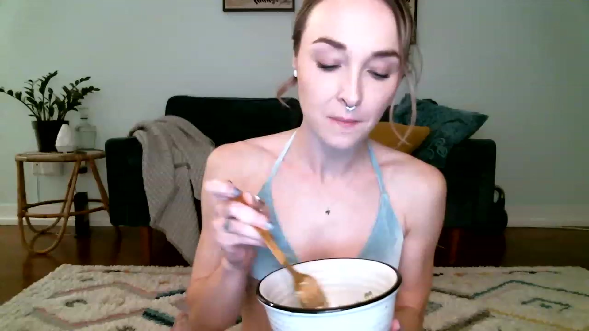 Gallery image thumbnail from K_O_A's myfreecams stream on, 11/22/2022, 07:20 image 8 of 20