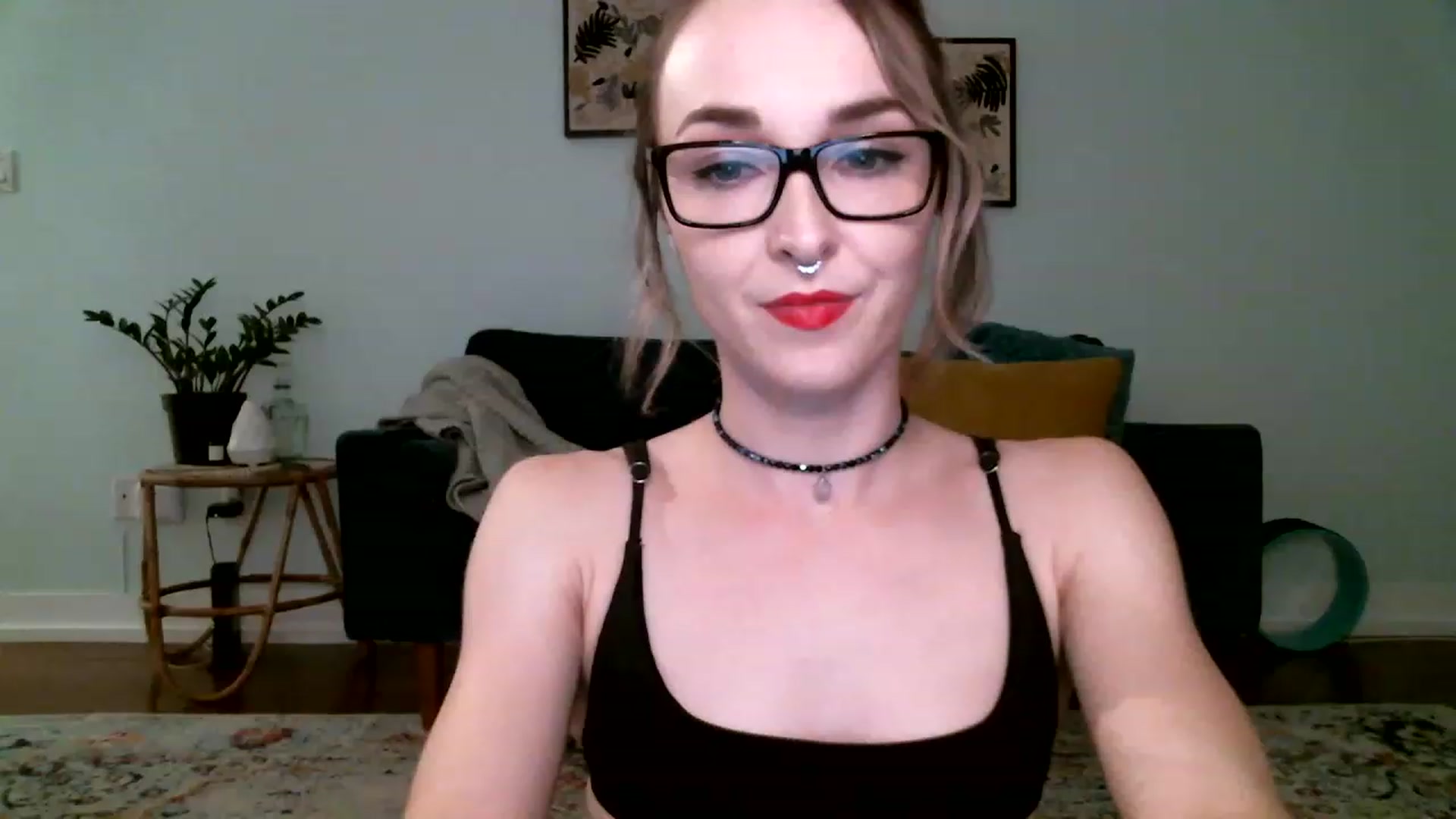Gallery image thumbnail from K_O_A's myfreecams stream on, 11/28/2022, 07:45 image 8 of 20