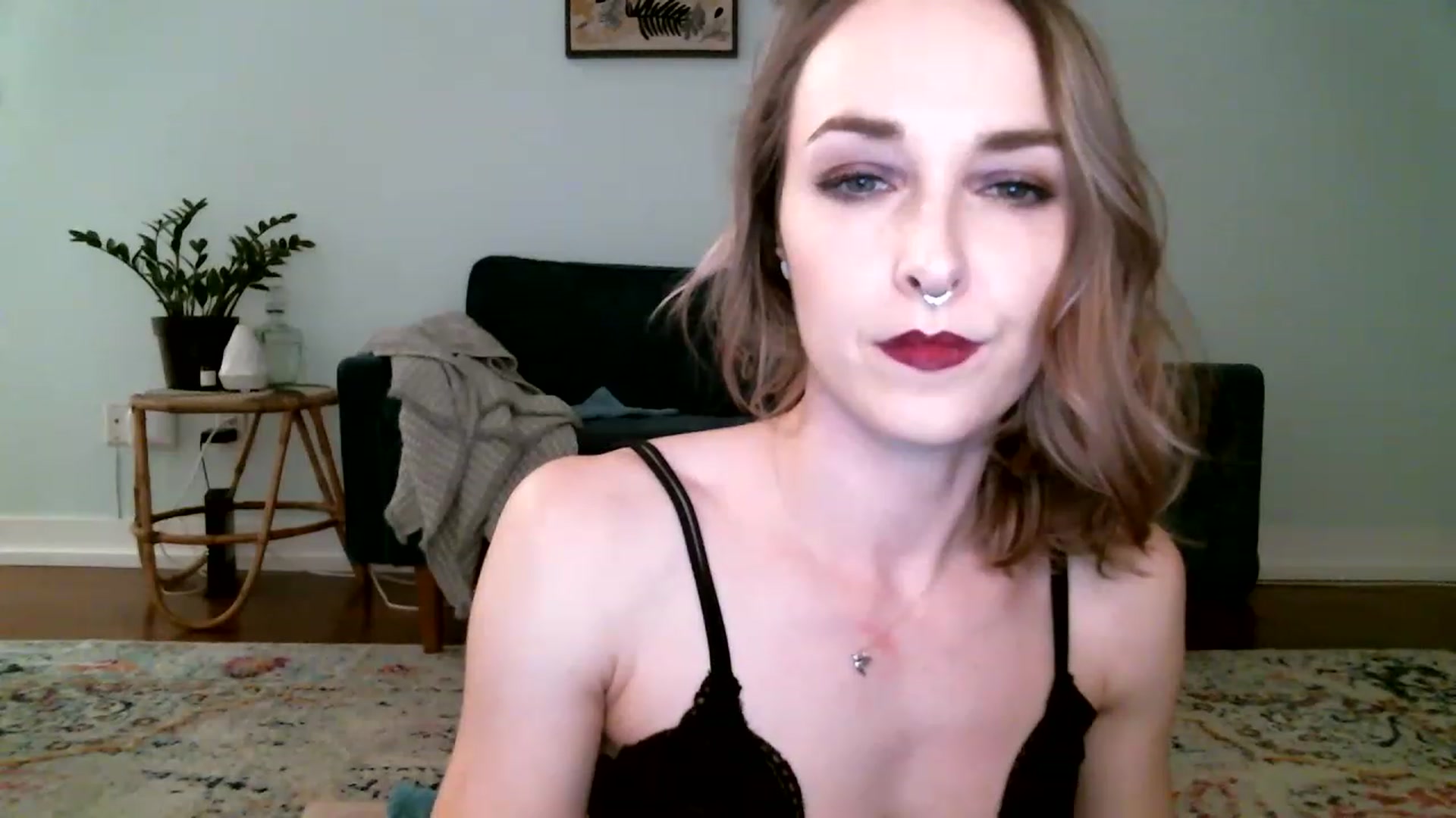 Gallery image thumbnail from K_O_A's myfreecams stream on, 11/29/2022, 05:47 image 17 of 20