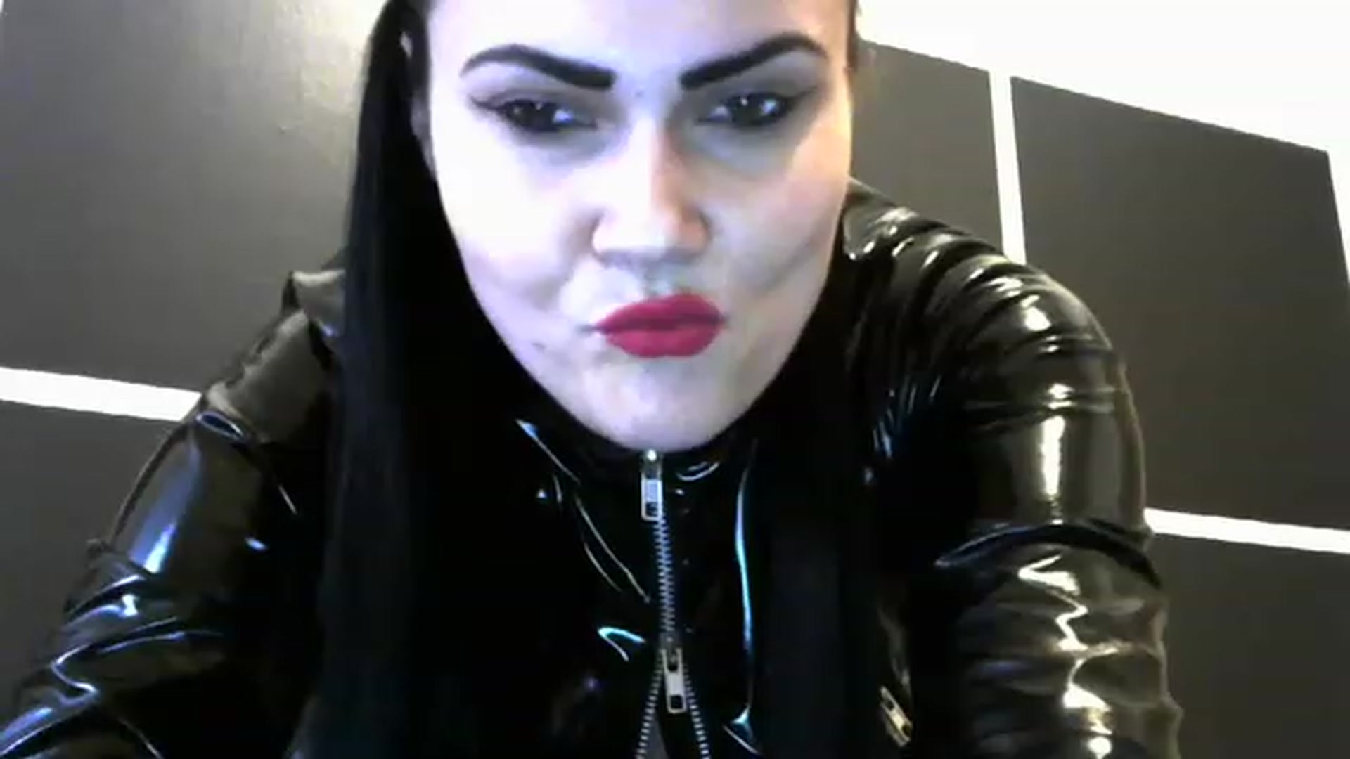 Gallery image thumbnail from K_Queen's myfreecams stream on, 04/06/2023, 16:54 image 8 of 20