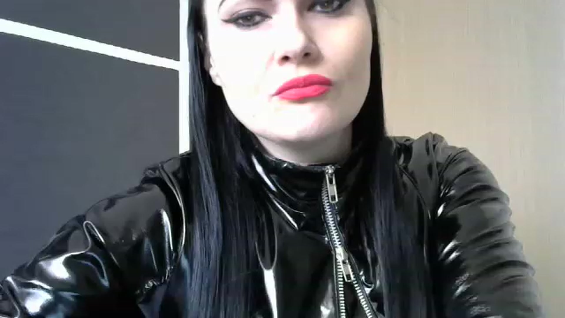 Gallery image thumbnail from K_Queen's myfreecams stream on, 04/10/2023, 12:42 image 1 of 20
