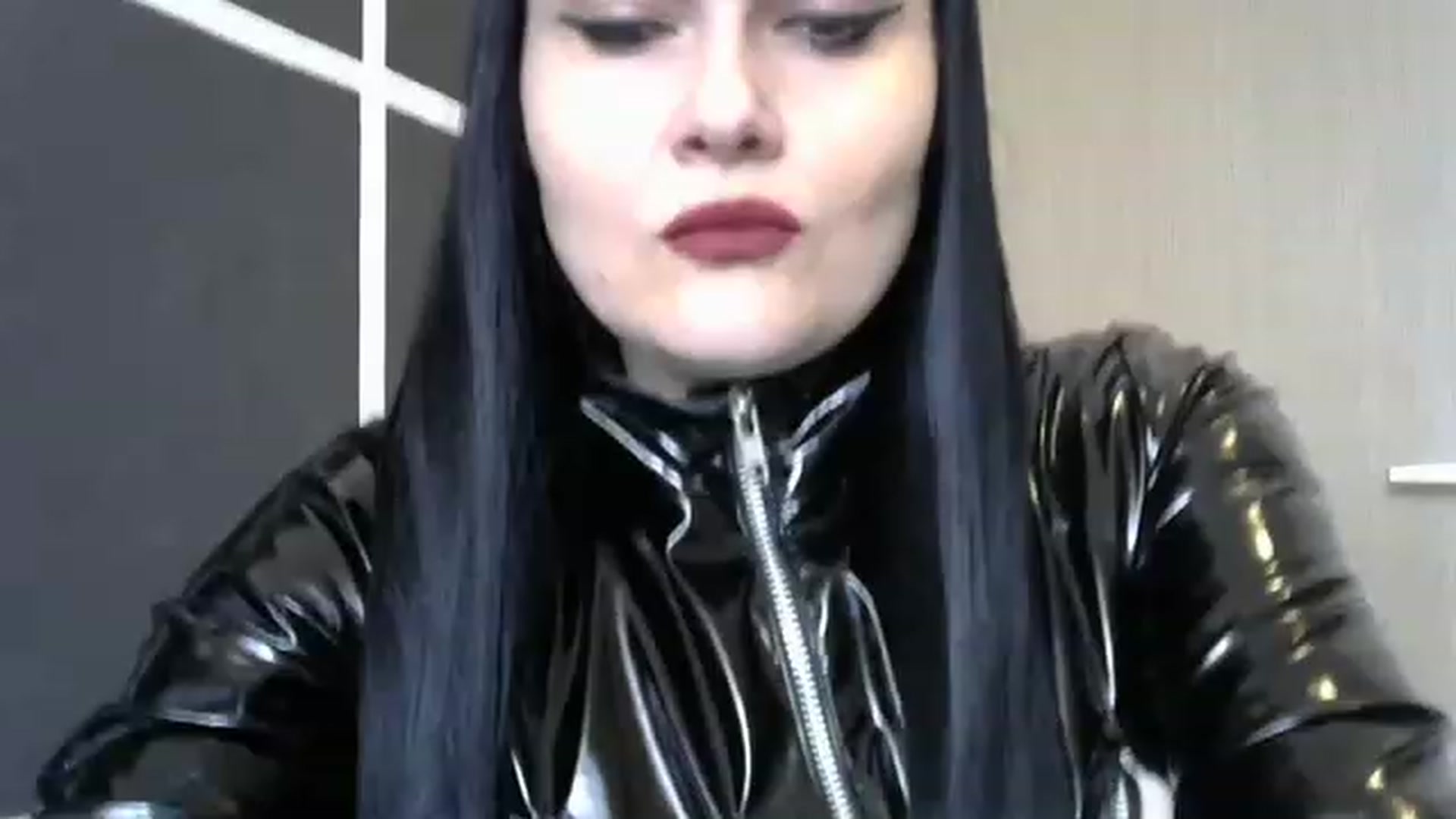 Gallery image thumbnail from K_Queen's myfreecams stream on, 04/12/2023, 12:10 image 8 of 20