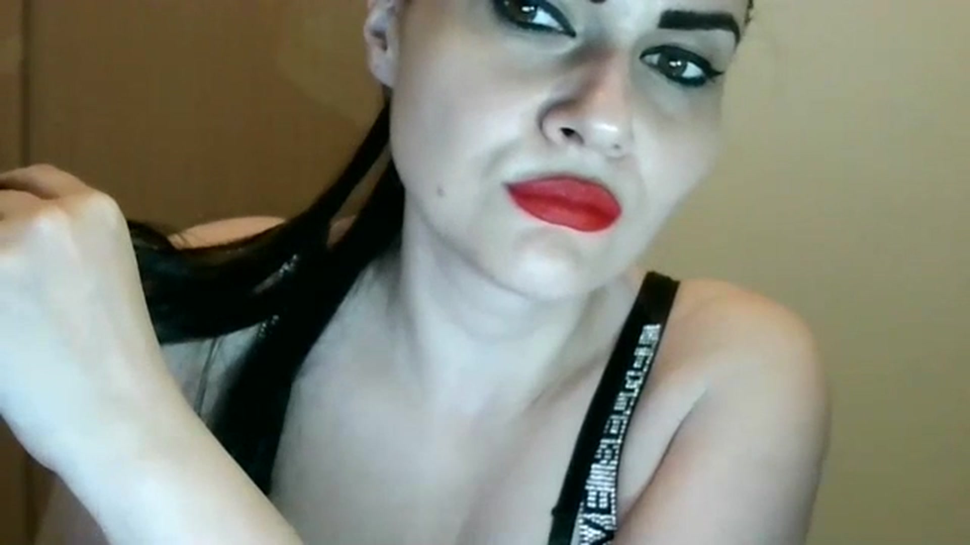 Gallery image thumbnail from K_Queen's myfreecams stream on, 07/18/2023, 18:20 image 18 of 20