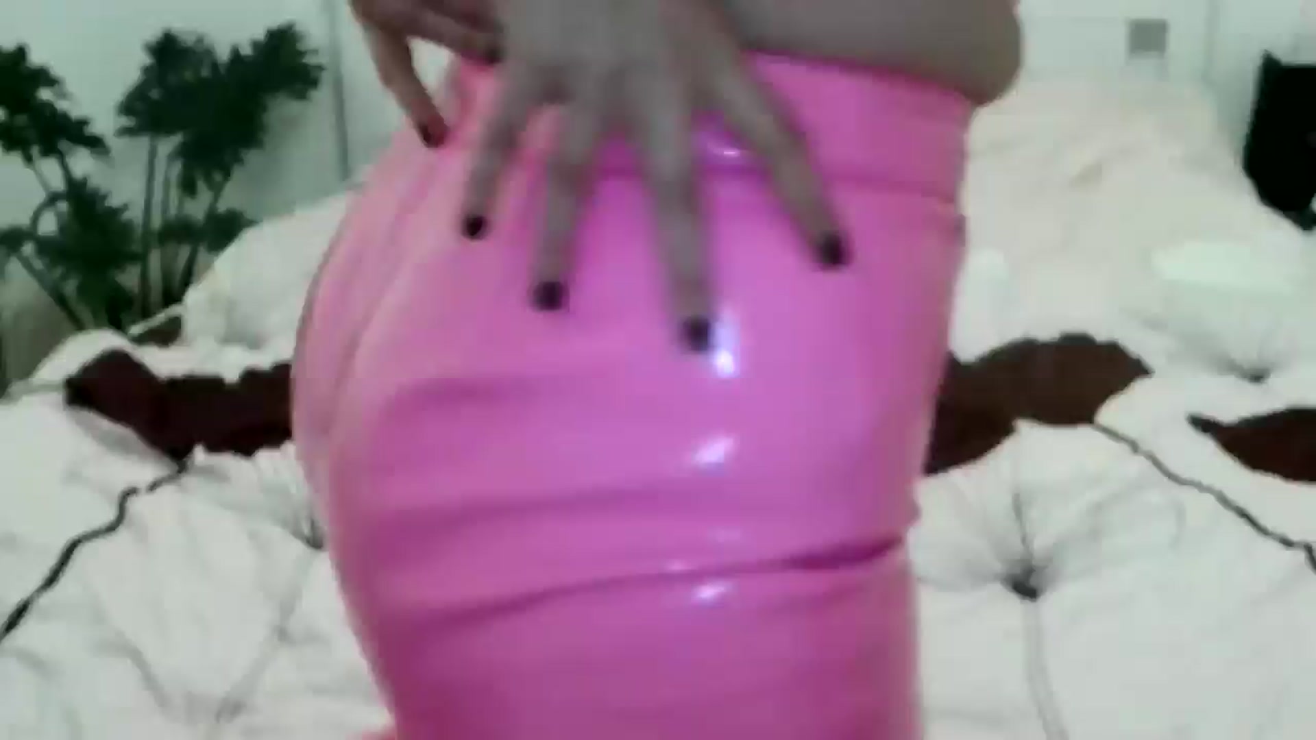 Gallery image thumbnail from K_Queen's myfreecams stream on, 05/02/2024, 13:37 image 13 of 20