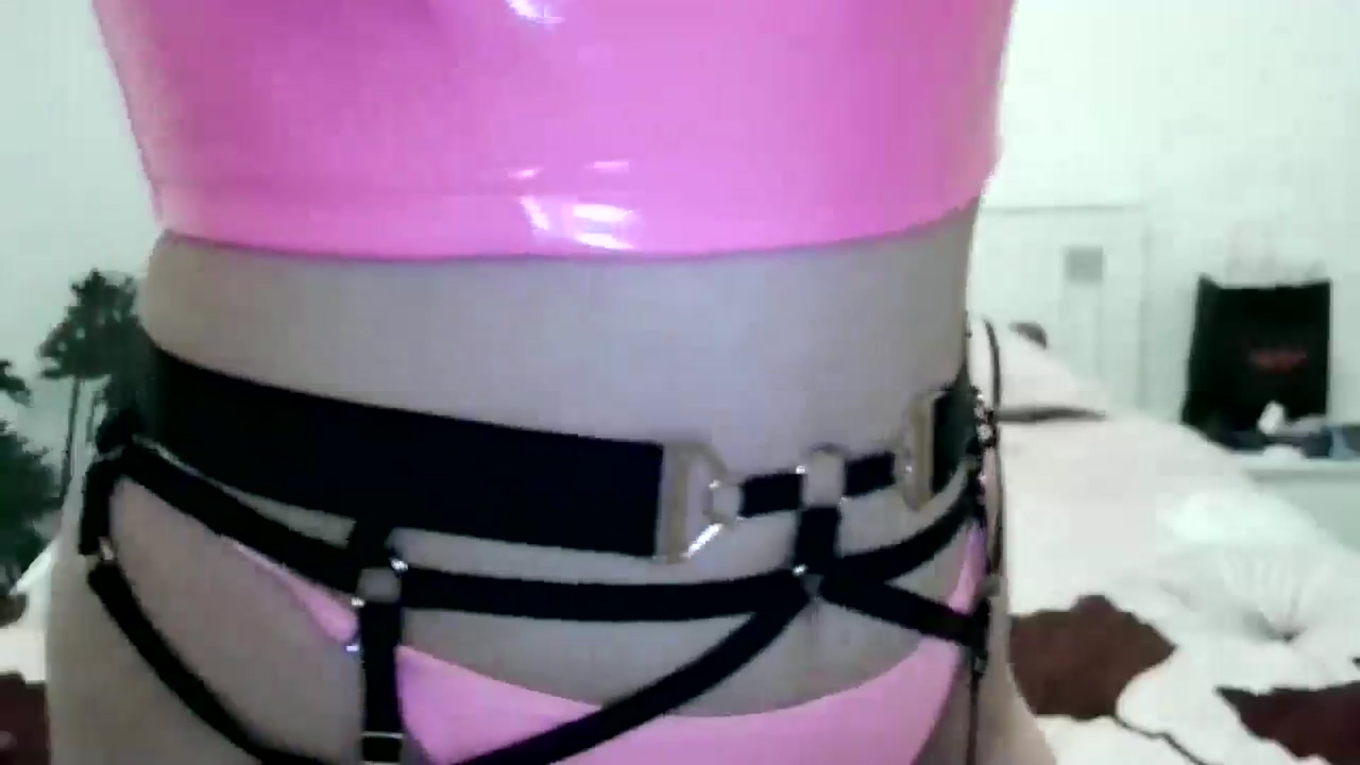 Gallery image thumbnail from K_Queen's myfreecams stream on, 05/03/2024, 14:15 image 4 of 20