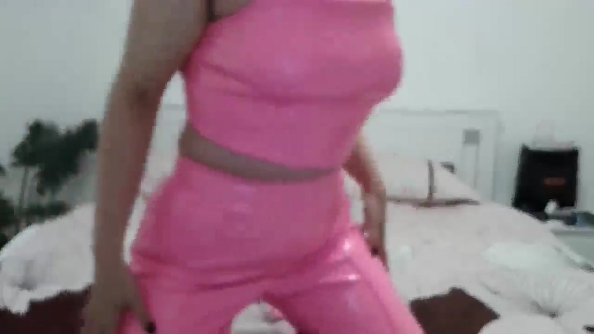 Gallery image thumbnail from K_Queen's myfreecams stream on, 05/03/2024, 16:21 image 19 of 20