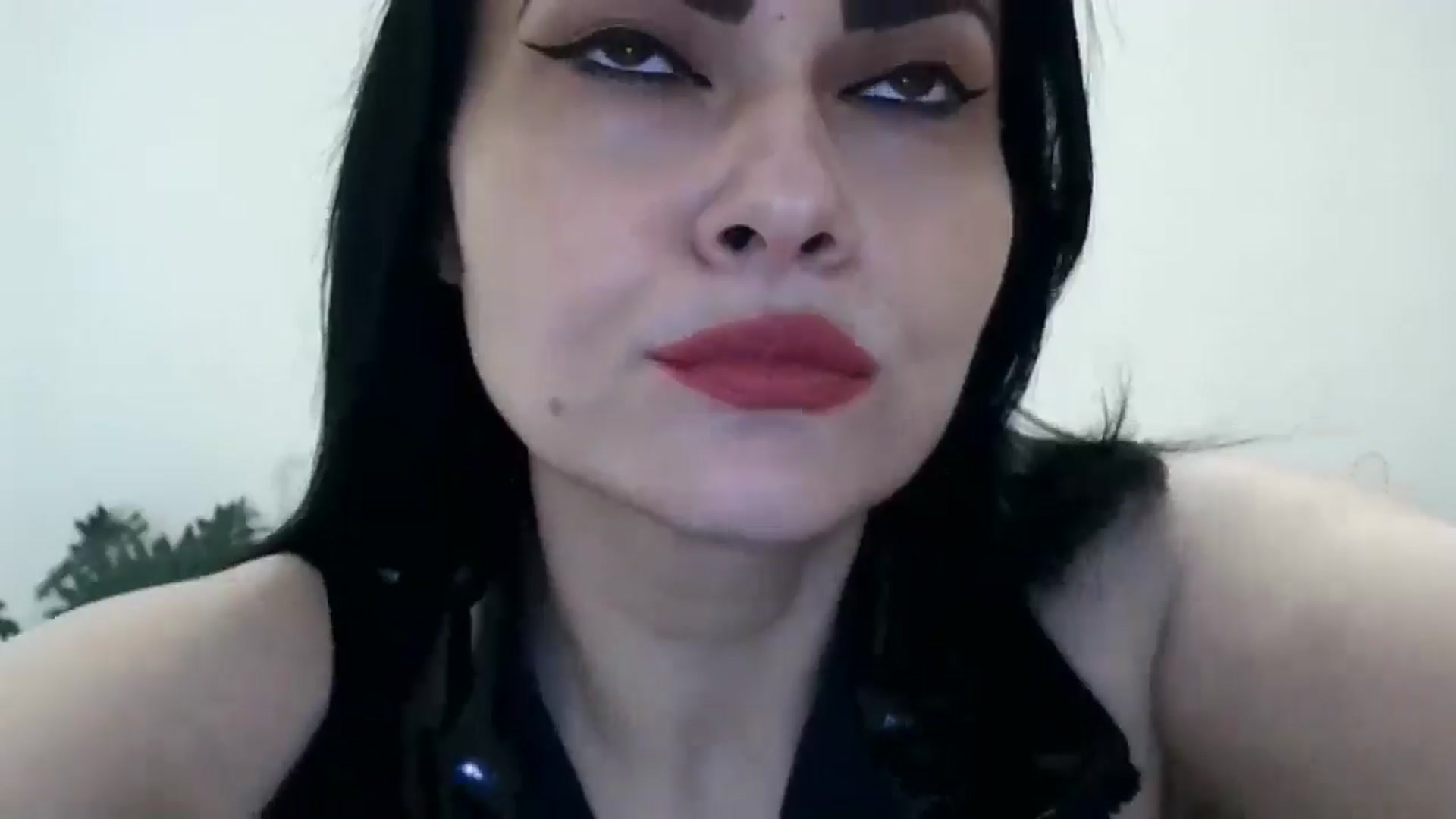 Gallery image thumbnail from K_Queen's myfreecams stream on, 05/09/2024, 09:43 image 19 of 20