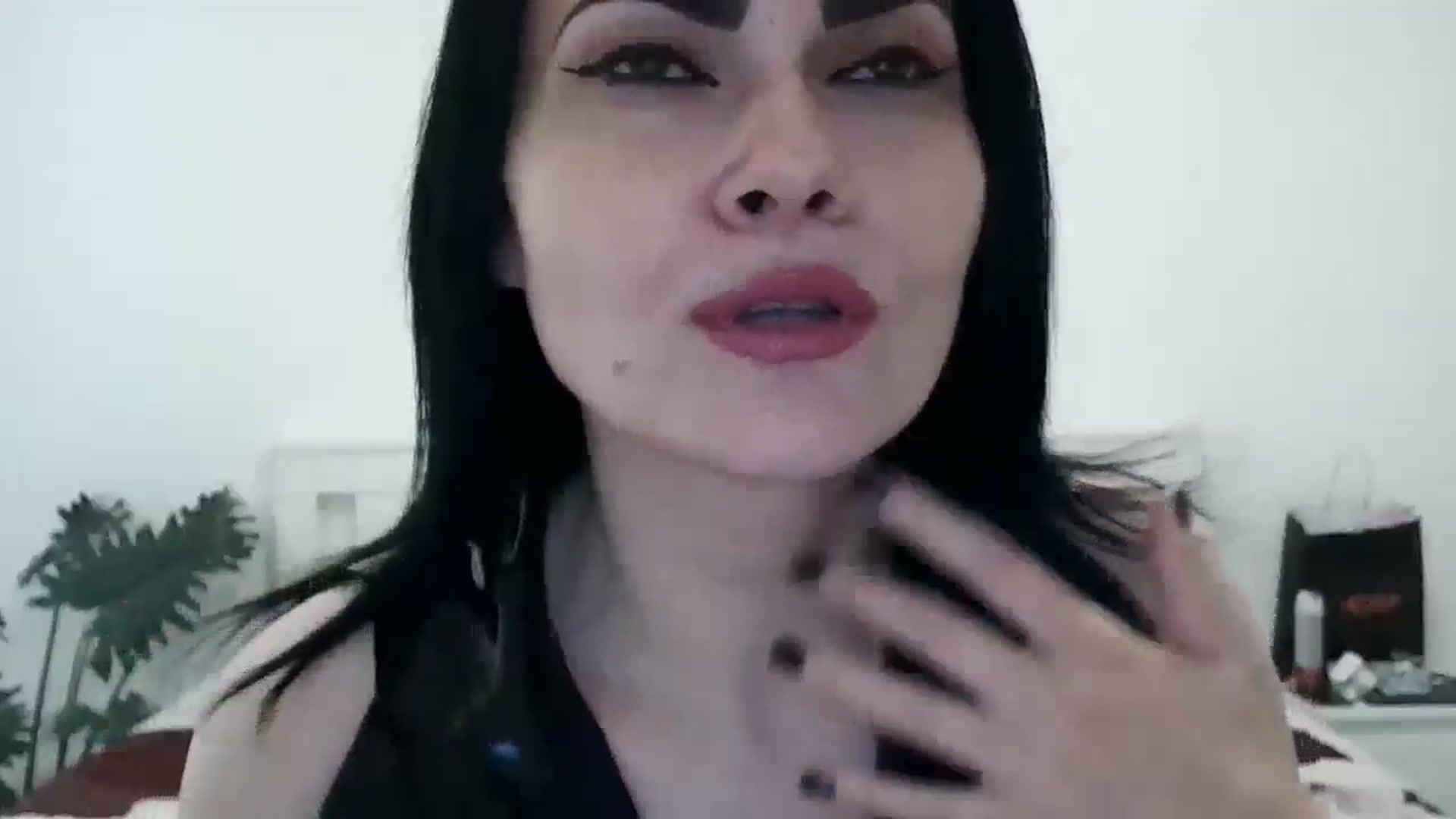 Gallery image thumbnail from K_Queen's myfreecams stream on, 05/09/2024, 12:02 image 3 of 20