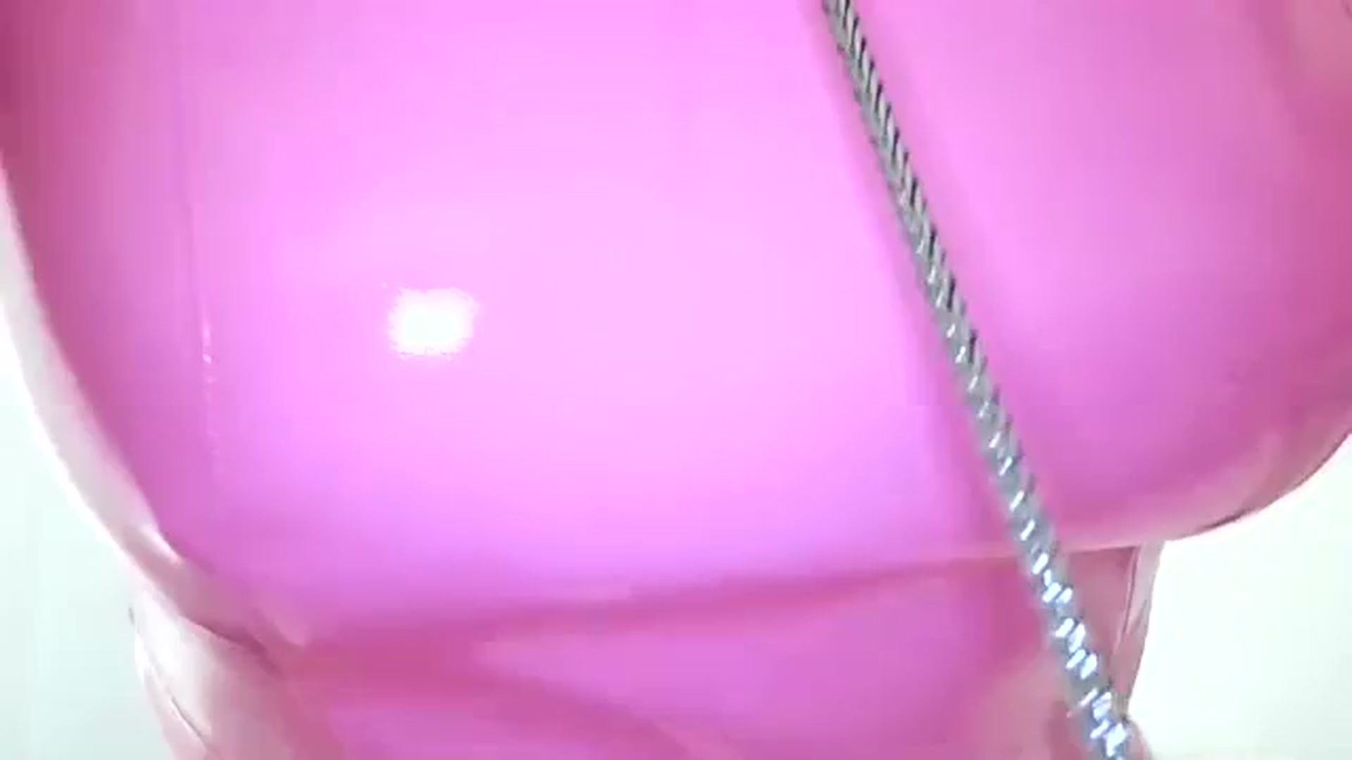 Gallery image thumbnail from K_Queen's myfreecams stream on, 05/19/2024, 14:34 image 1 of 20