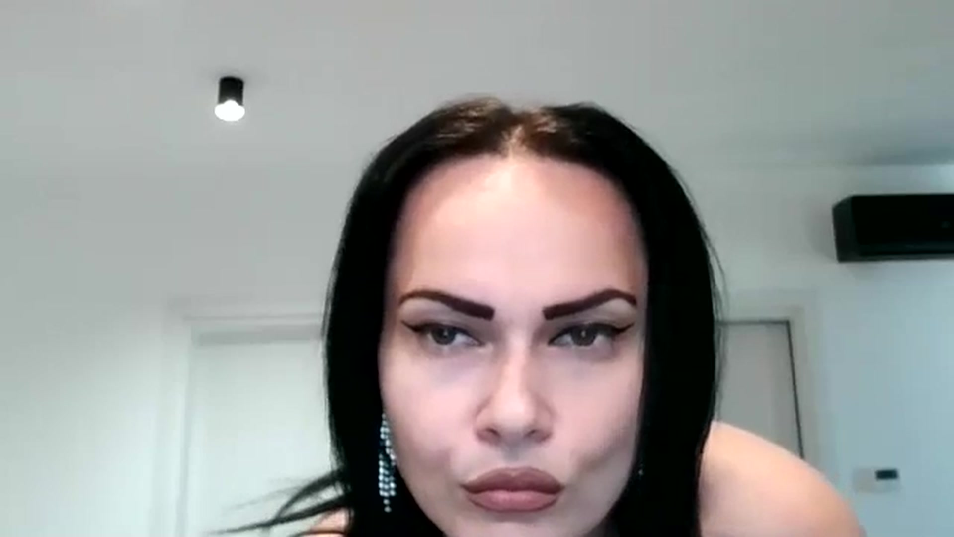 Gallery image thumbnail from K_Queen's myfreecams stream on, 08/02/2024, 09:30 image 11 of 20