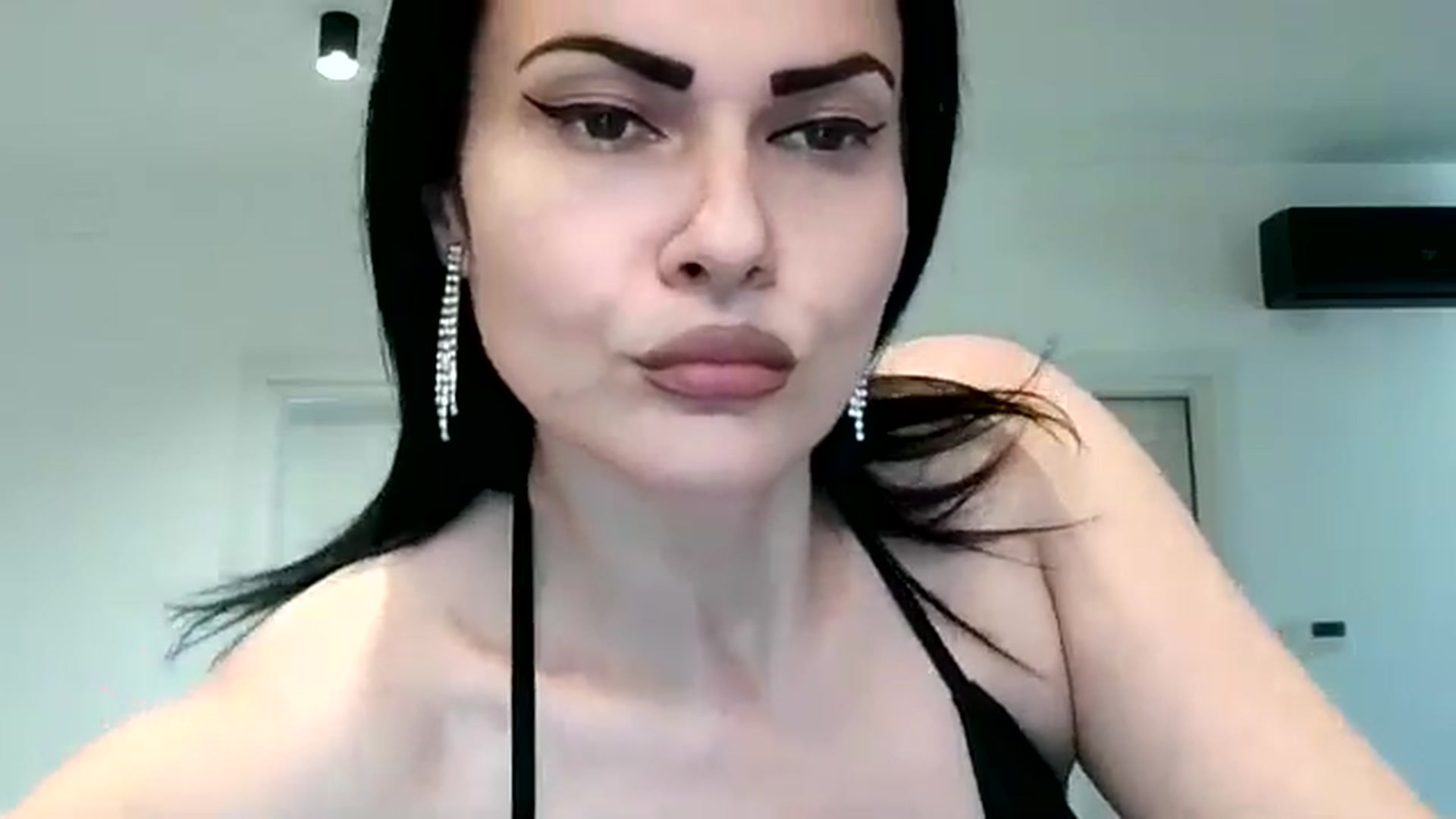 Gallery image thumbnail from K_Queen's myfreecams stream on, 08/02/2024, 09:30 image 18 of 20