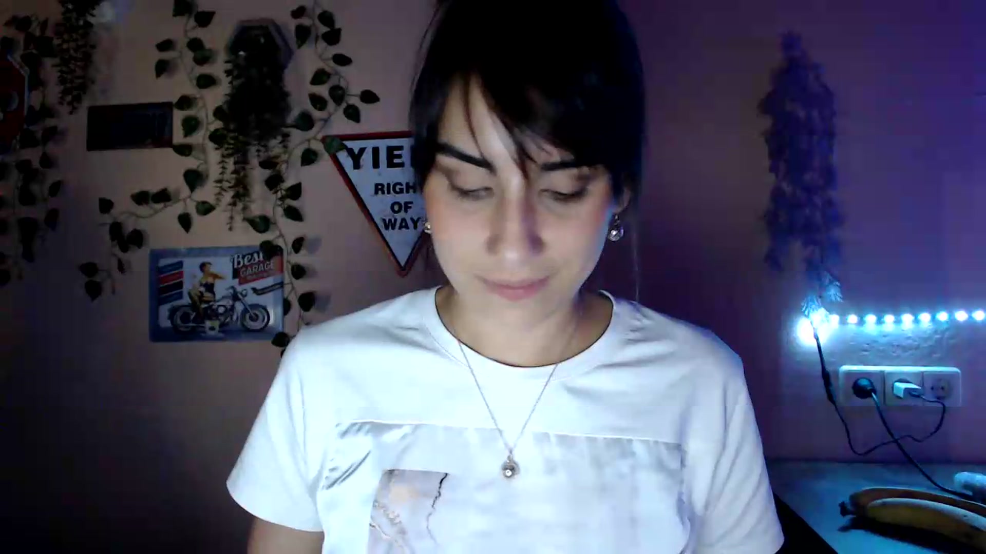 Gallery image thumbnail from K_Sandra's myfreecams stream on, 09/19/2026, 19:41 image 15 of 20