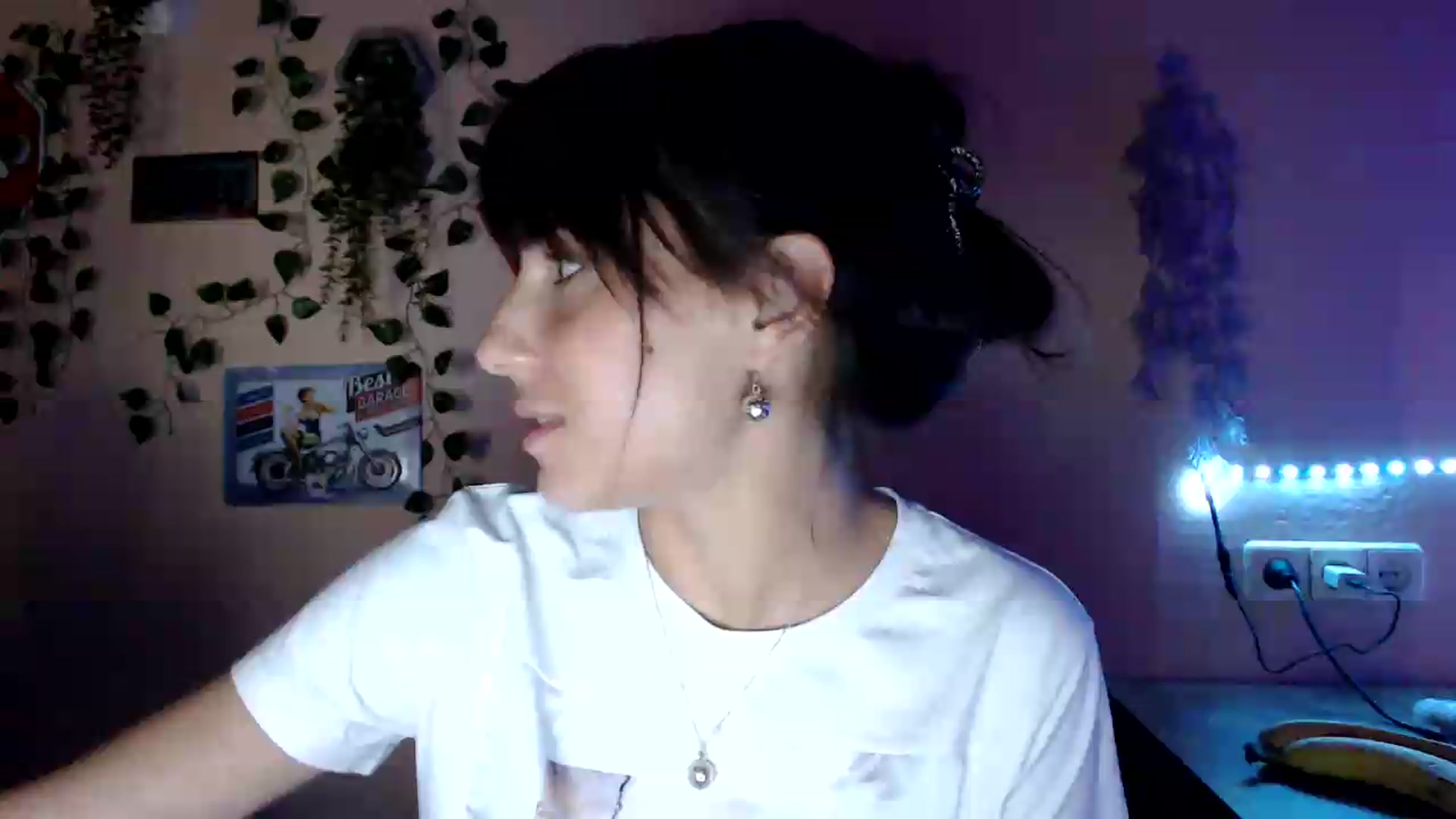 Gallery image thumbnail from K_Sandra's myfreecams stream on, 09/19/2026, 19:41 image 3 of 20