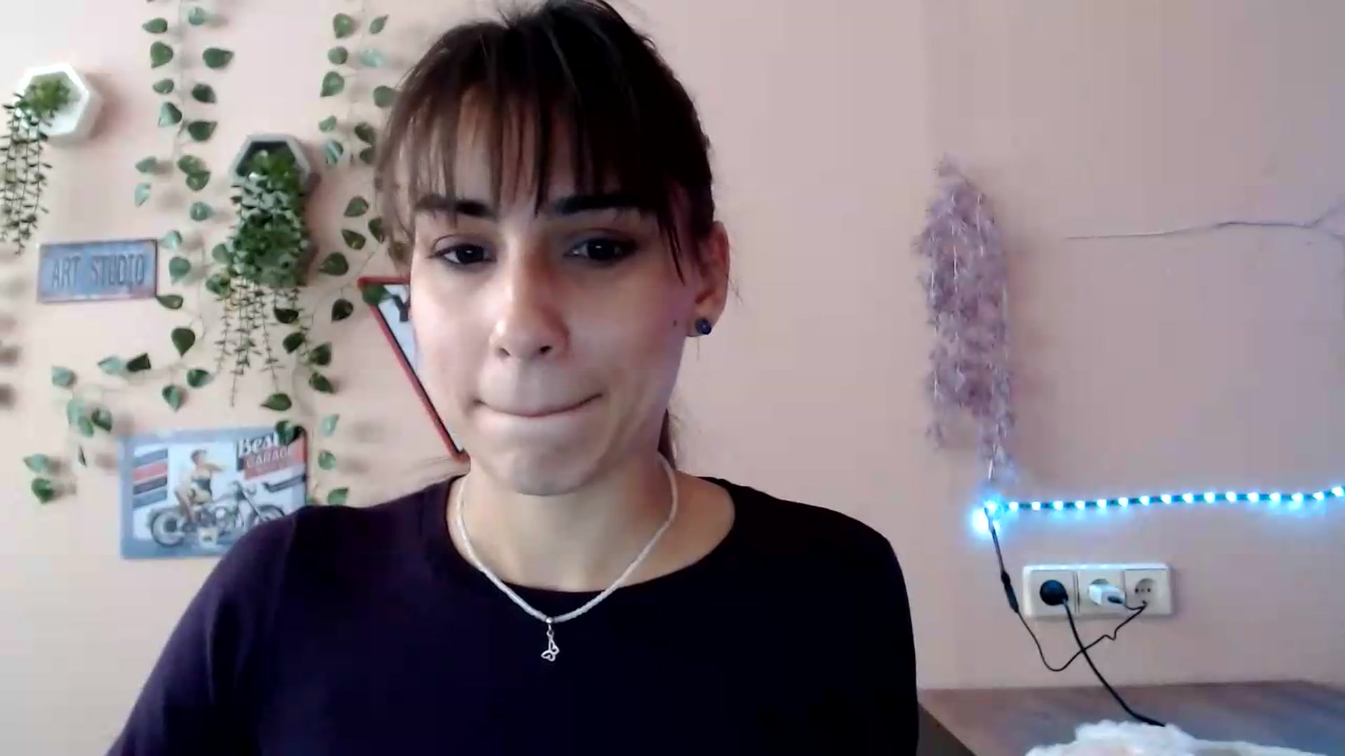 Gallery image thumbnail from K_Sandra's myfreecams stream on, 09/22/2026, 13:19 image 16 of 20