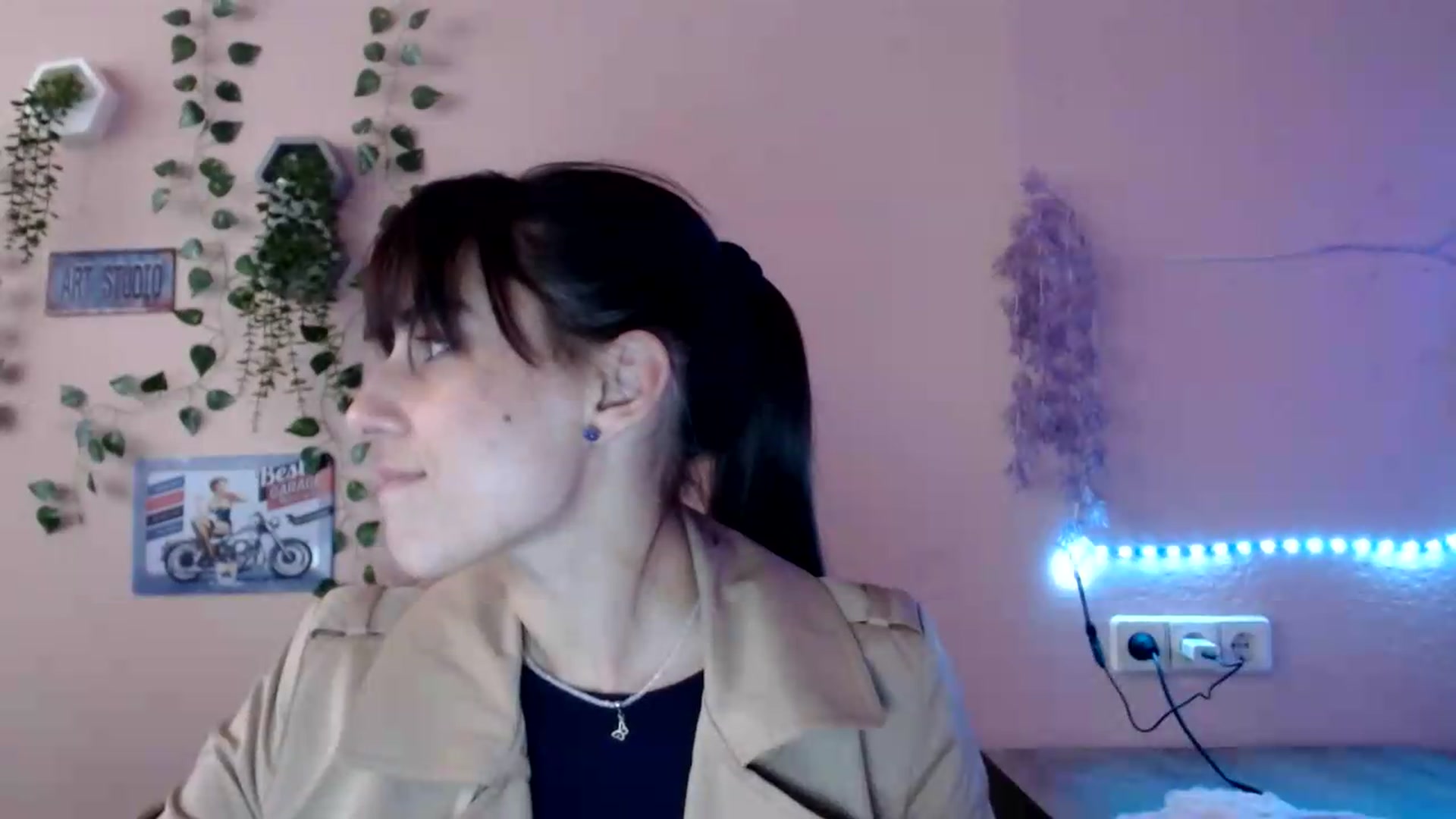 Gallery image thumbnail from K_Sandra's myfreecams stream on, 09/22/2026, 15:03 image 20 of 20