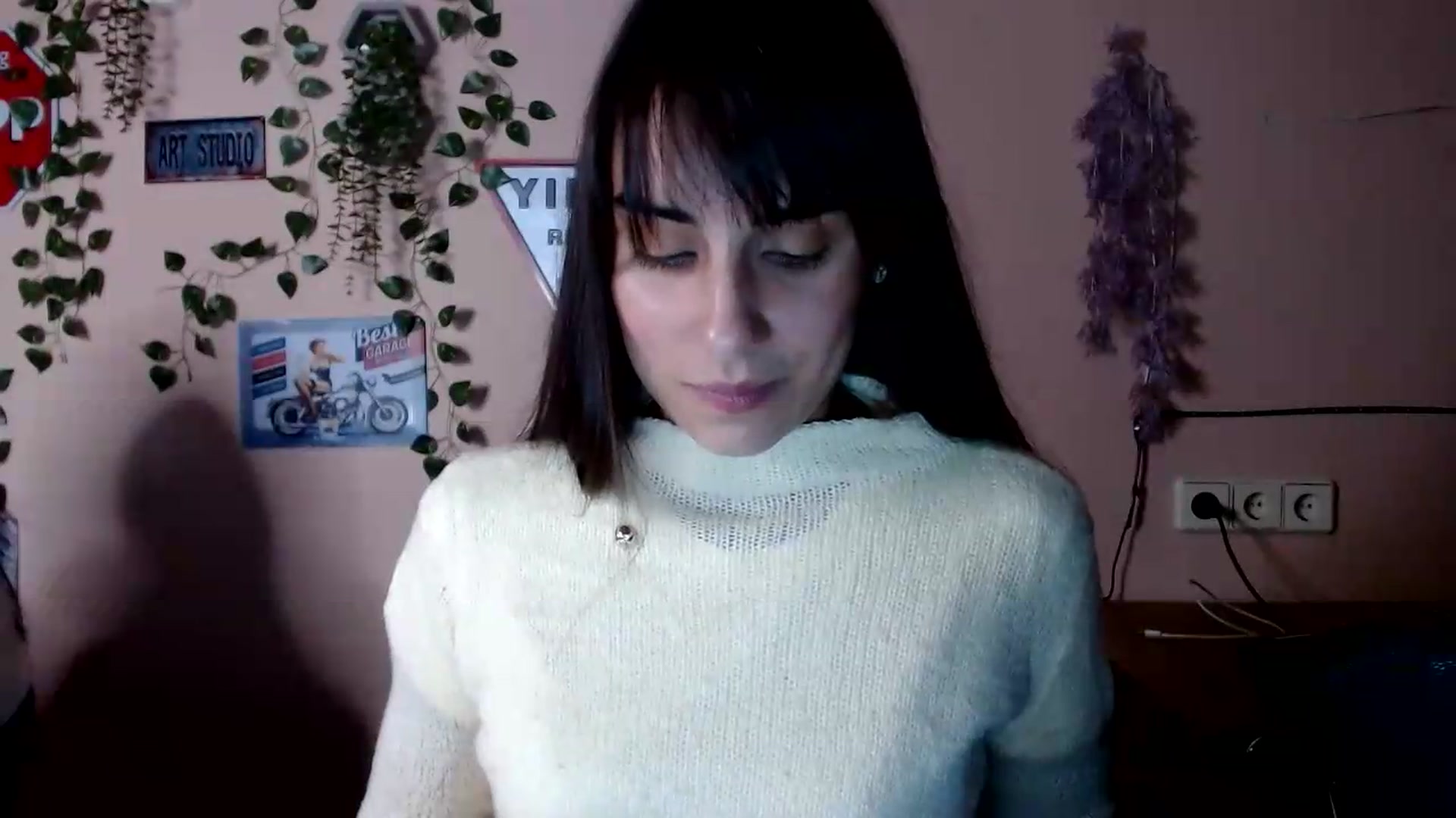 Gallery image thumbnail from K_Sandra's myfreecams stream on, 09/24/2026, 17:39 image 17 of 20