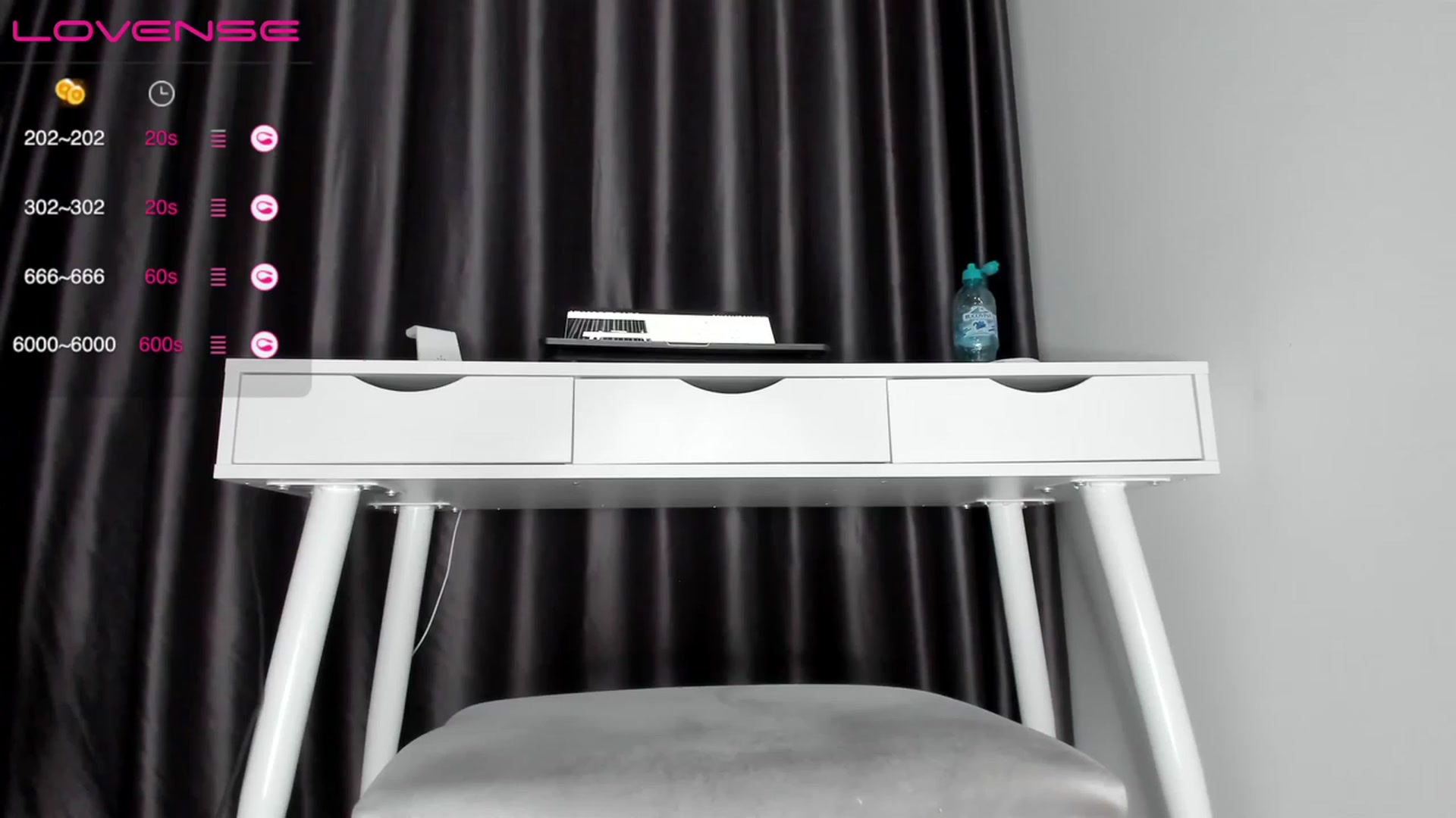 Gallery image thumbnail from K__A__T's myfreecams stream on, 11/18/2022, 13:47 image 19 of 20