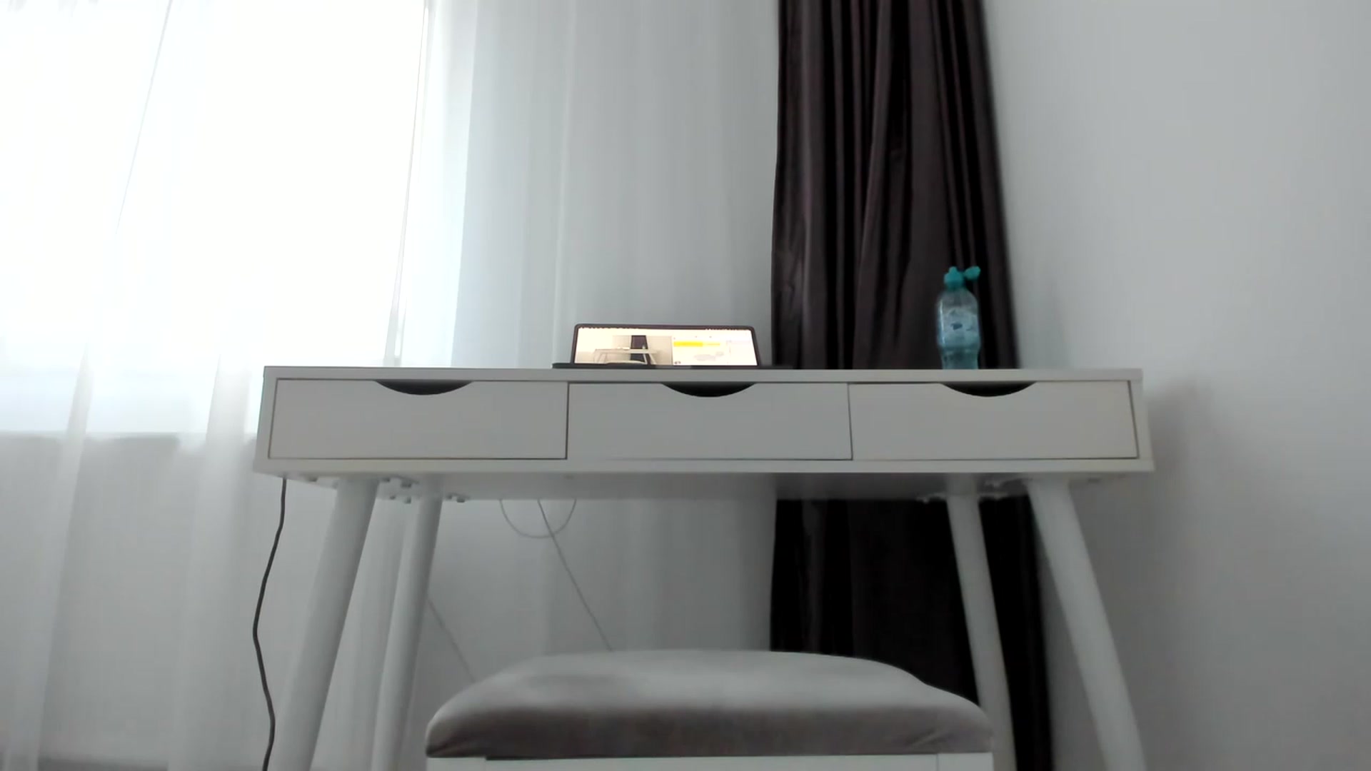 Gallery image thumbnail from K__A__T's myfreecams stream on, 11/25/2022, 14:25 image 11 of 20