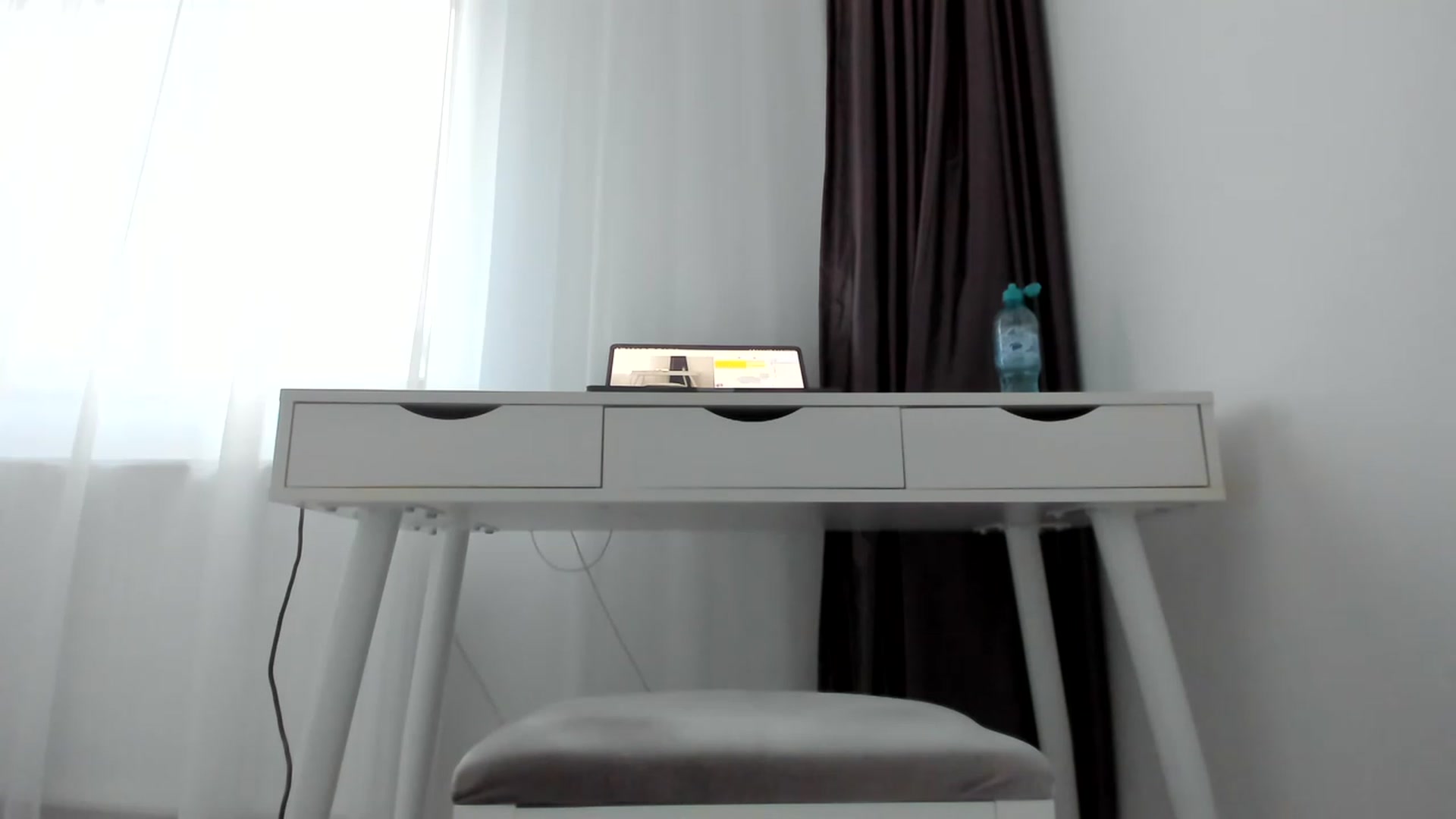 Gallery image thumbnail from K__A__T's myfreecams stream on, 11/25/2022, 14:25 image 10 of 20