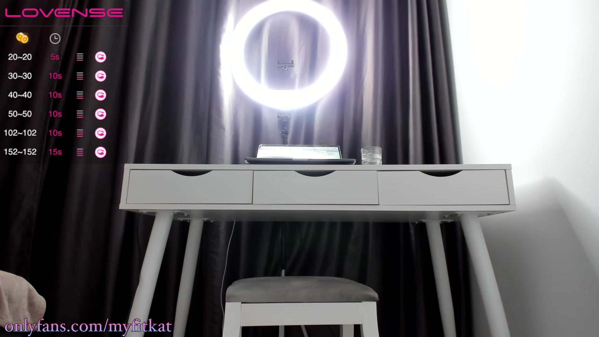 Gallery image thumbnail from K__A__T's myfreecams stream on, 12/17/2022, 12:32 image 8 of 20