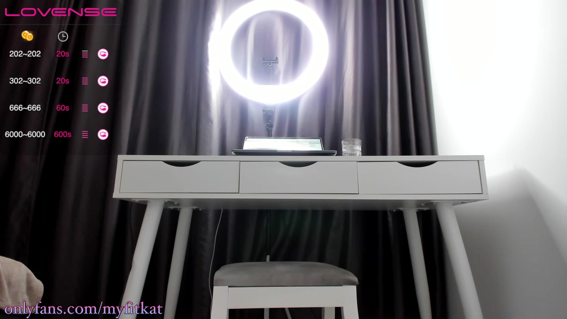 Gallery image thumbnail from K__A__T's myfreecams stream on, 12/17/2022, 12:32 image 10 of 20