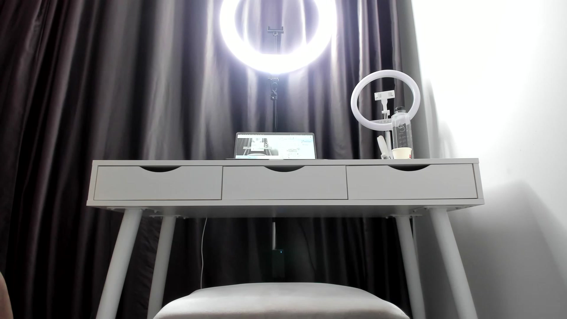 Gallery image thumbnail from K__A__T's myfreecams stream on, 01/04/2023, 15:59 image 9 of 20