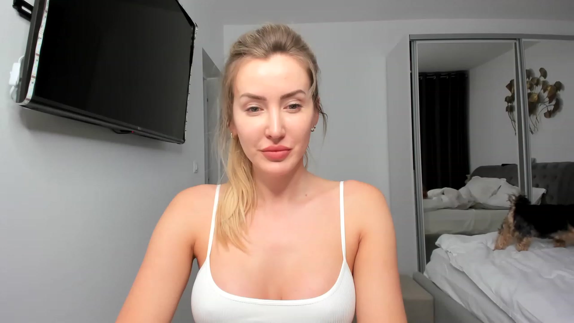 Gallery image thumbnail from K__A__T's myfreecams stream on, 01/30/2023, 19:55 image 6 of 20