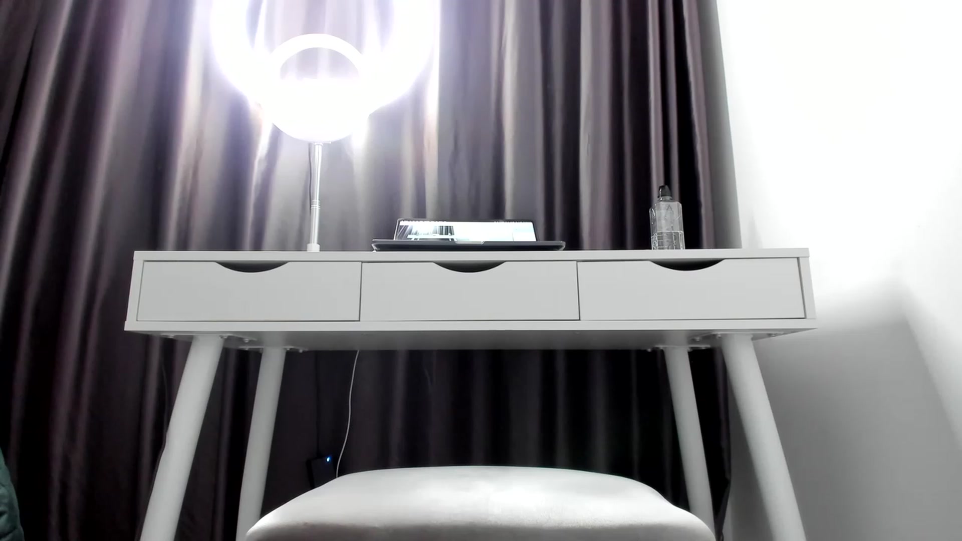 Gallery image thumbnail from K__A__T's myfreecams stream on, 02/02/2023, 19:51 image 5 of 20