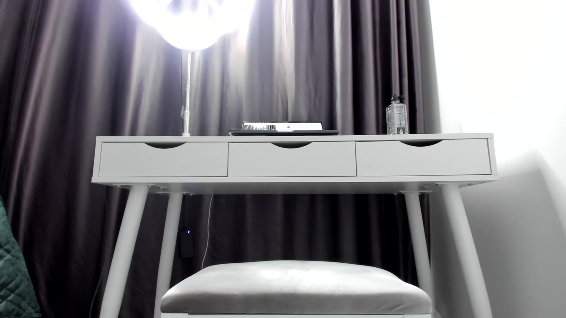Gallery image thumbnail from K__A__T's myfreecams stream on, 02/03/2023, 19:43 image 18 of 20