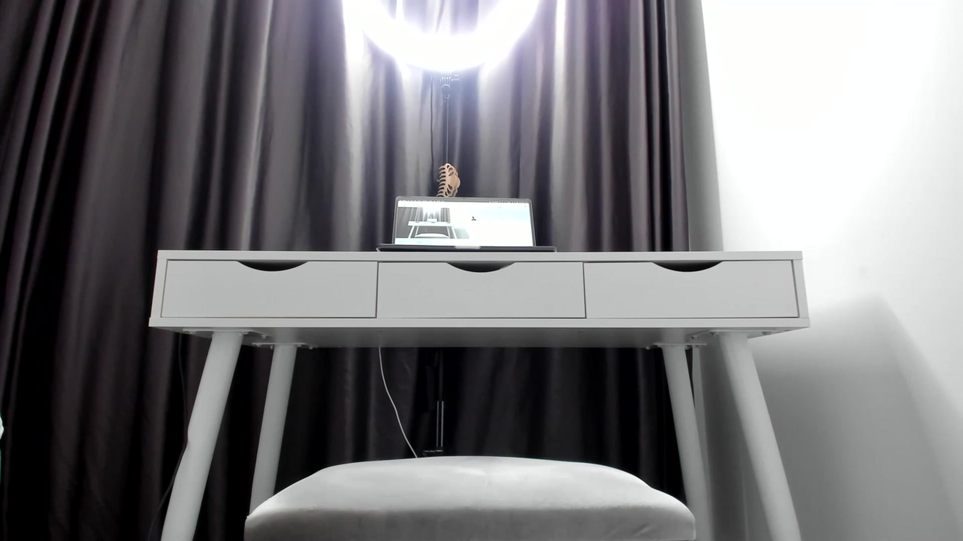 Gallery image thumbnail from K__A__T's myfreecams stream on, 02/13/2023, 17:55 image 13 of 20