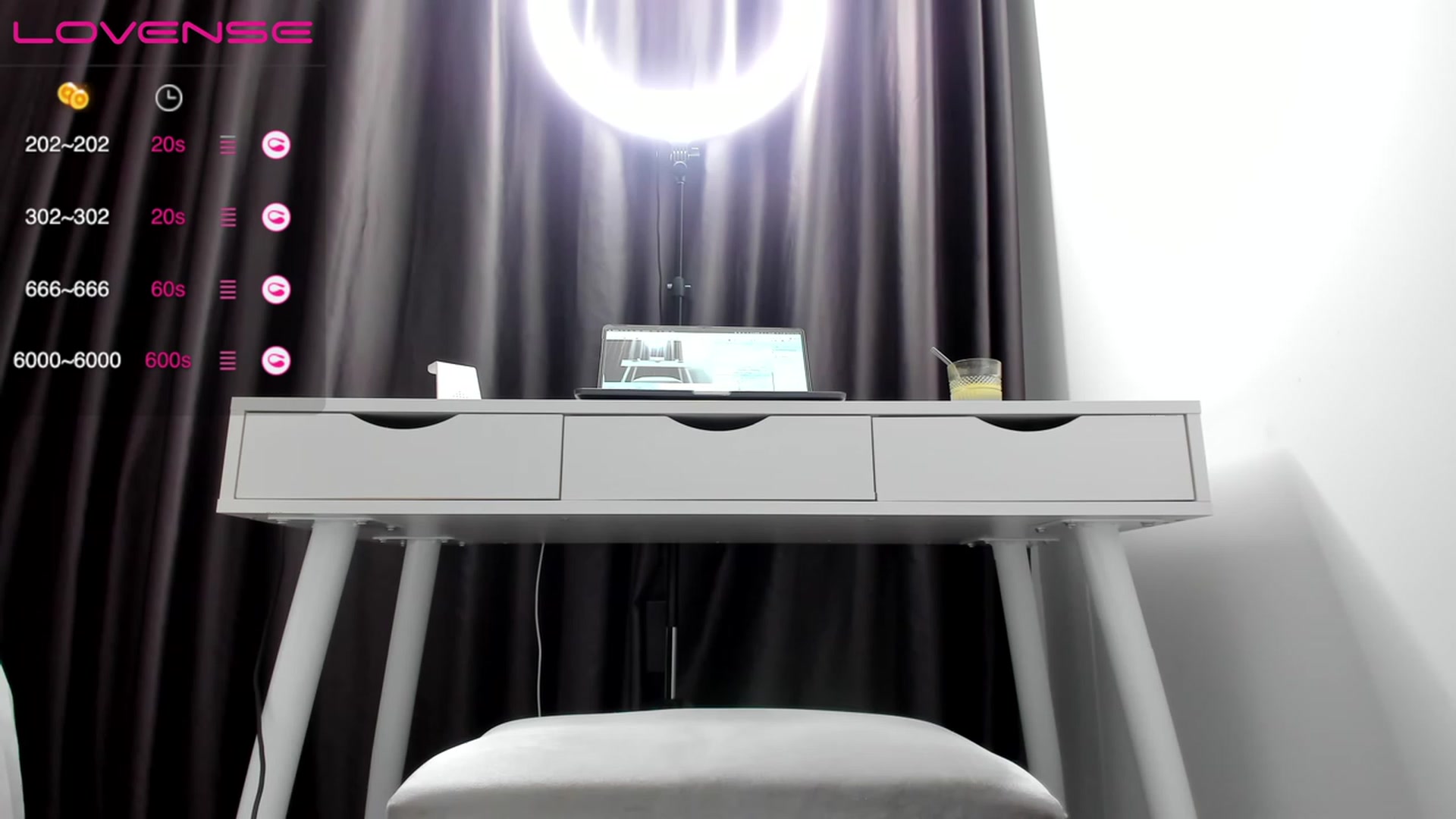 Gallery image thumbnail from K__A__T's myfreecams stream on, 04/03/2023, 16:14 image 4 of 20