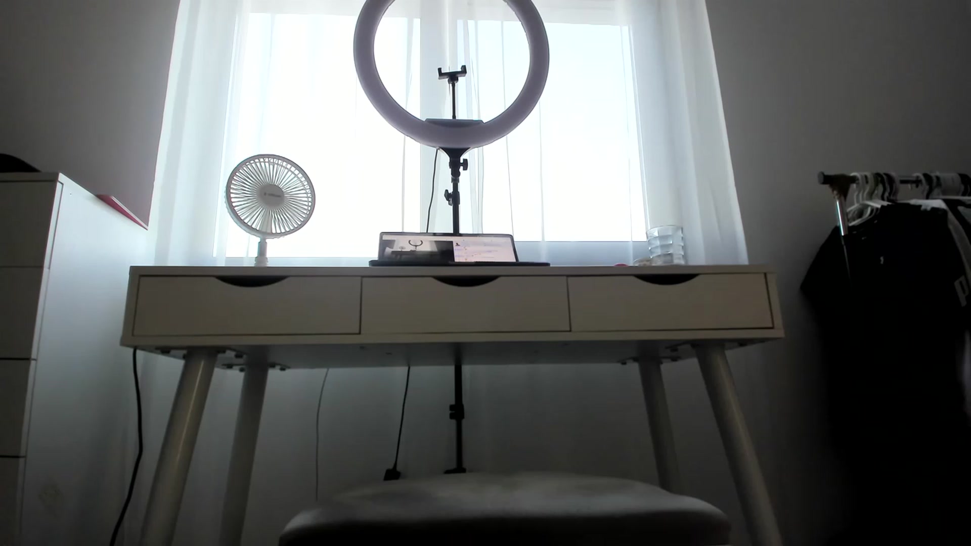 Gallery image thumbnail from K__A__T's myfreecams stream on, 07/14/2023, 16:44 image 11 of 20