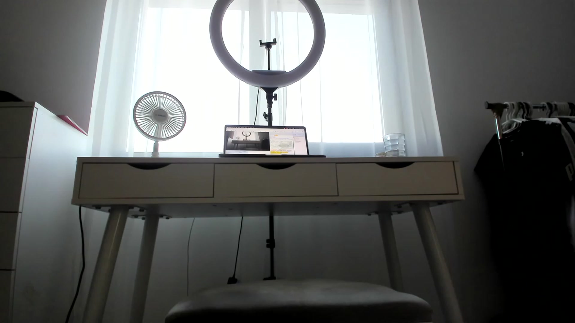 Gallery image thumbnail from K__A__T's myfreecams stream on, 07/14/2023, 16:44 image 15 of 20