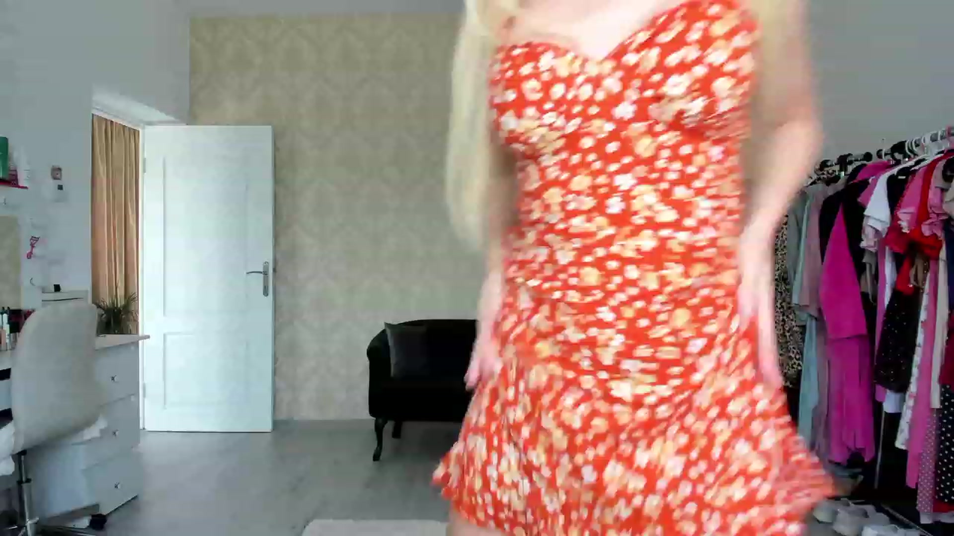 Gallery image thumbnail from K__A__T's myfreecams stream on, 08/19/2023, 12:42 image 5 of 20