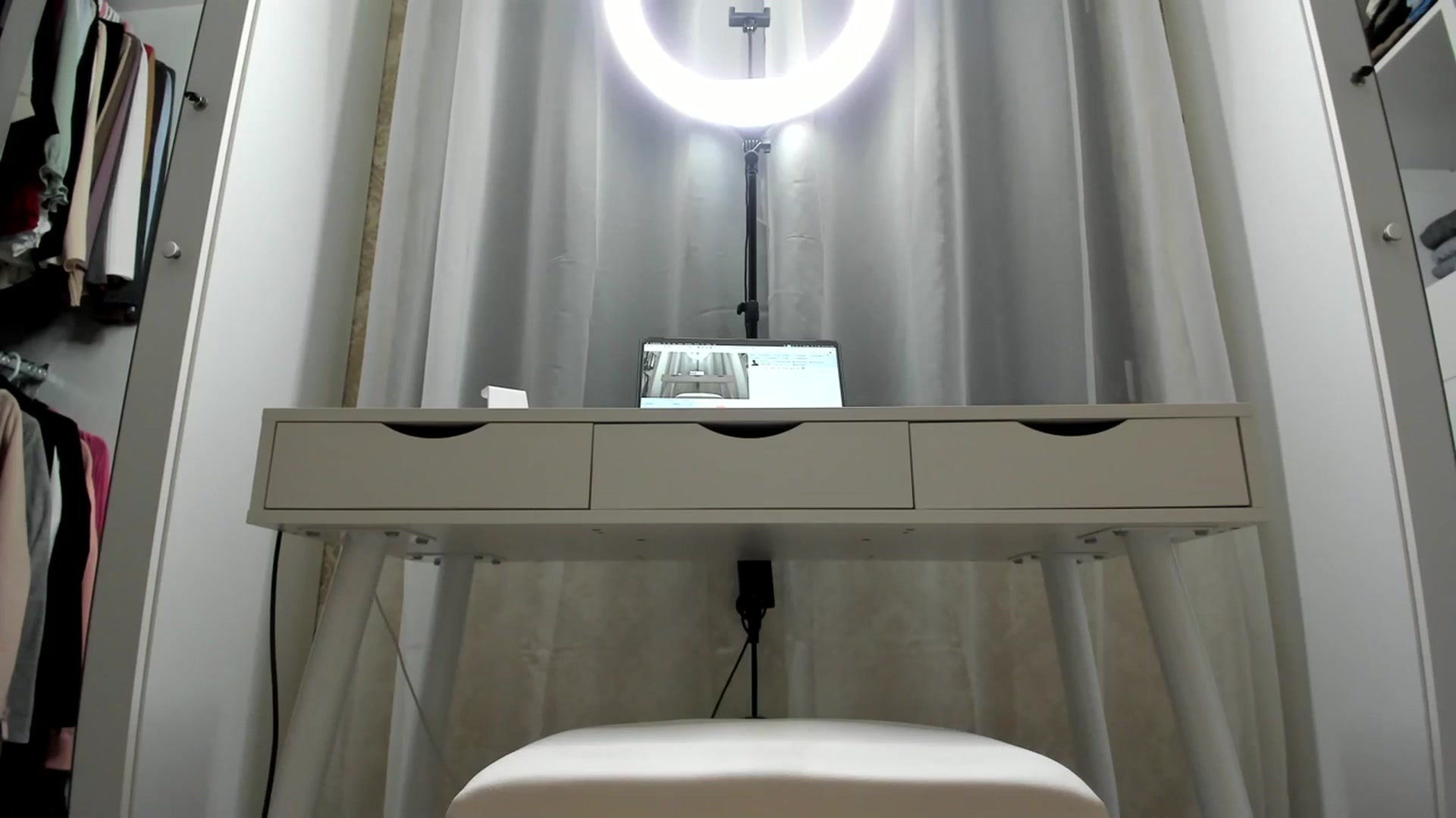 Gallery image thumbnail from K__A__T's myfreecams stream on, 11/18/2023, 17:14 image 18 of 20