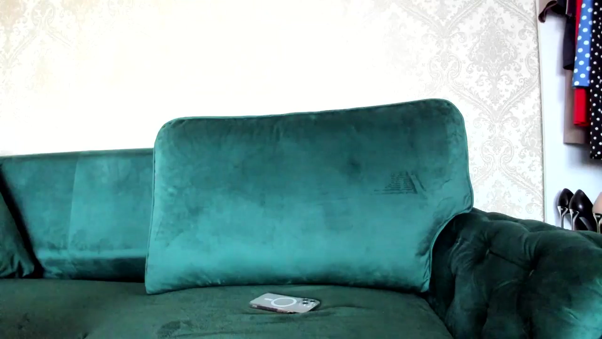 Gallery image thumbnail from K__A__T's myfreecams stream on, 12/23/2023, 15:09 image 4 of 20