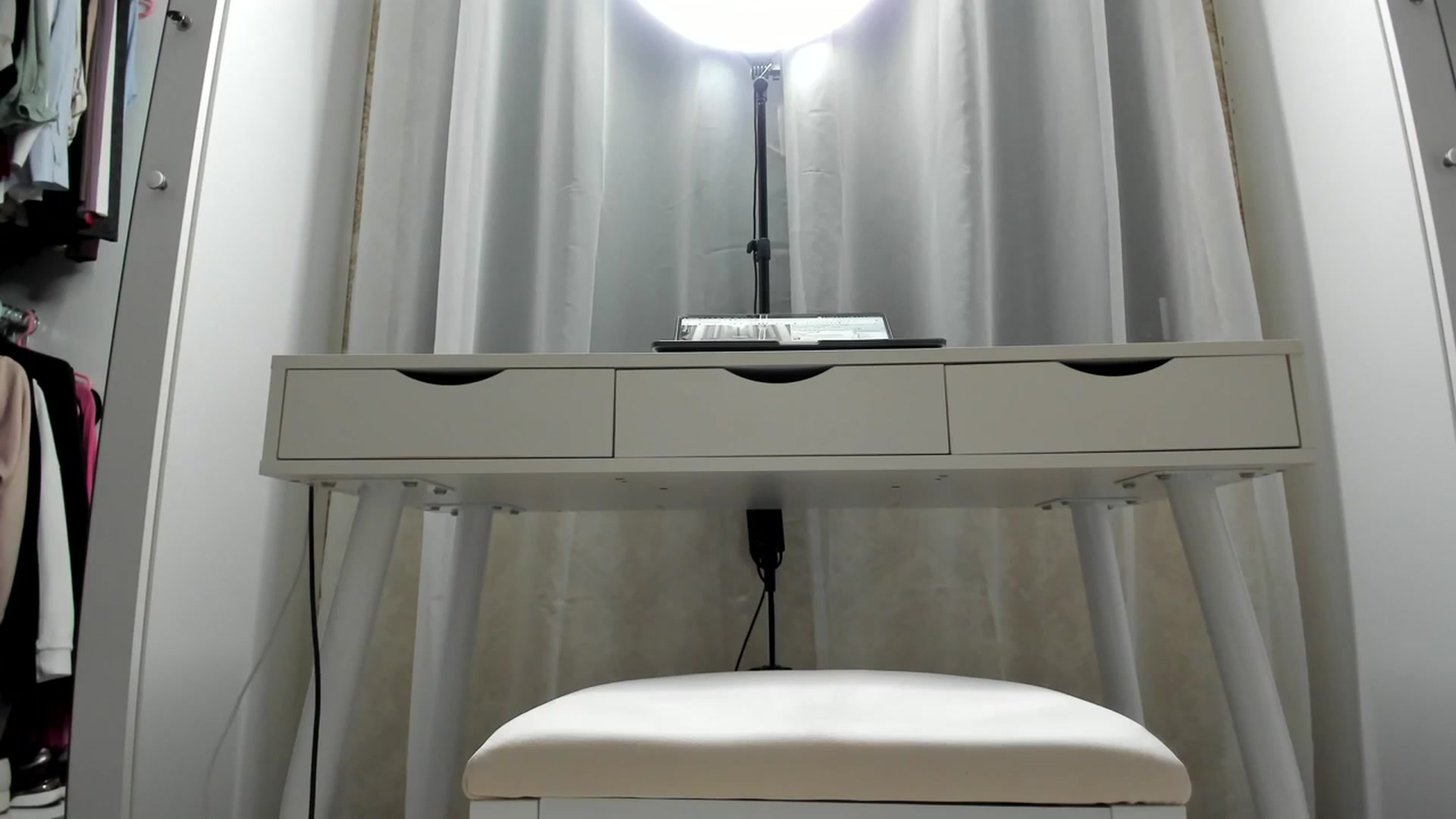 Gallery image thumbnail from K__A__T's myfreecams stream on, 12/30/2023, 15:47 image 15 of 20