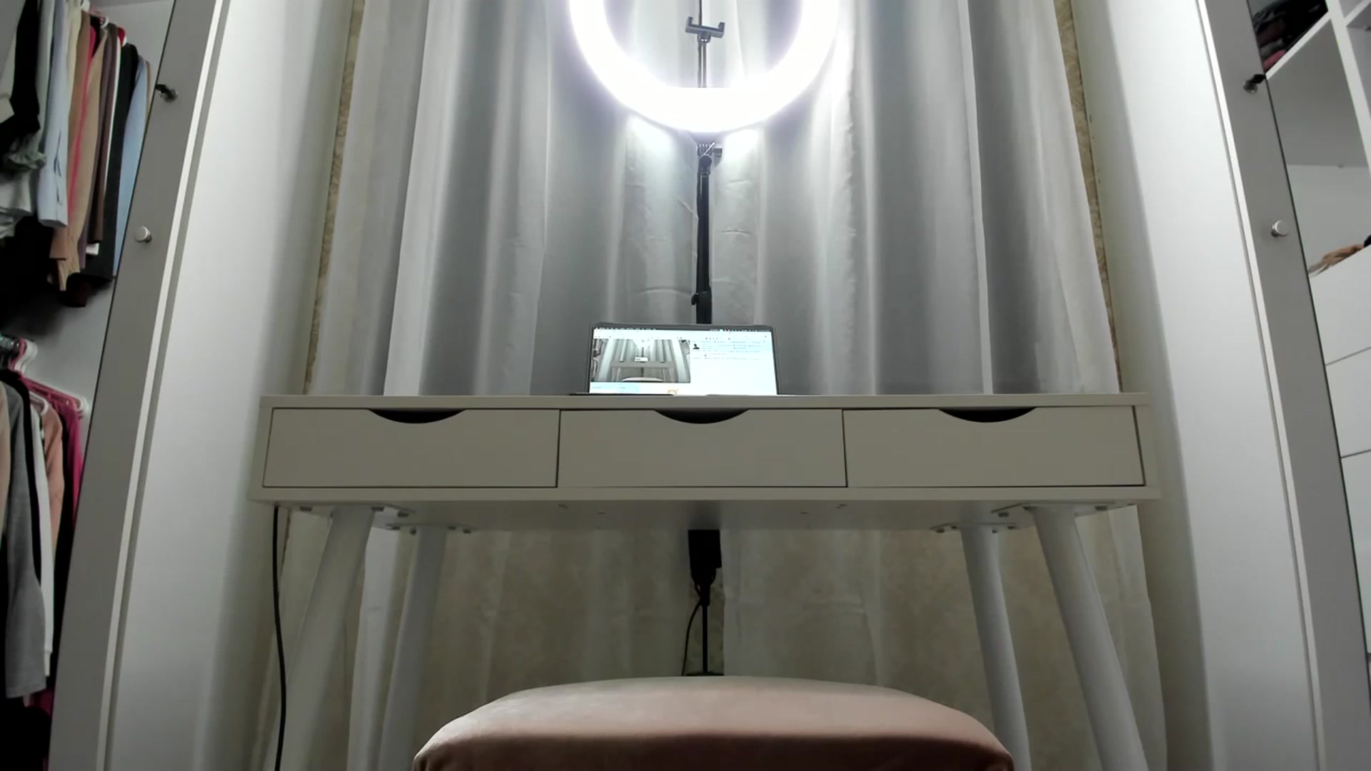 Gallery image thumbnail from K__A__T's myfreecams stream on, 01/19/2024, 19:47 image 11 of 20