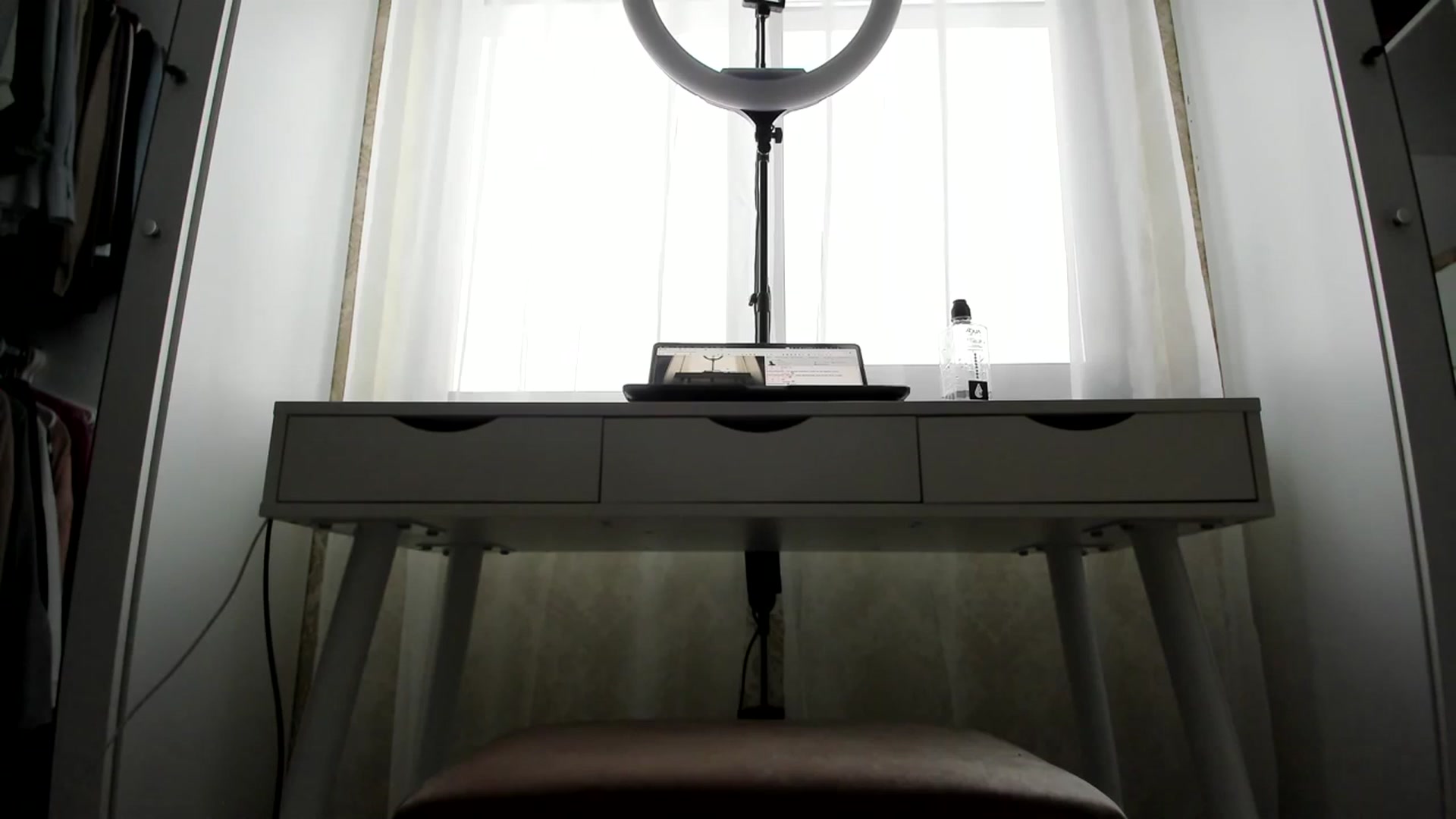 Gallery image thumbnail from K__A__T's myfreecams stream on, 01/21/2024, 14:43 image 3 of 20