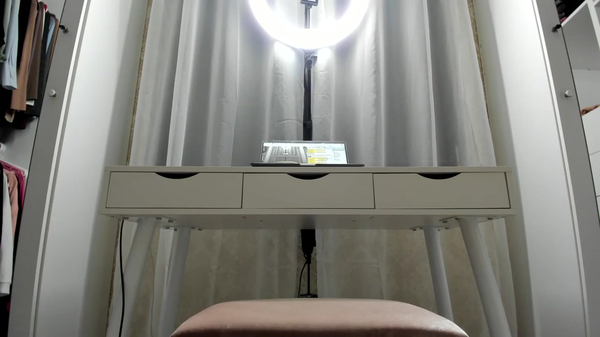 Gallery image thumbnail from K__A__T's myfreecams stream on, 01/26/2024, 19:15 image 4 of 20