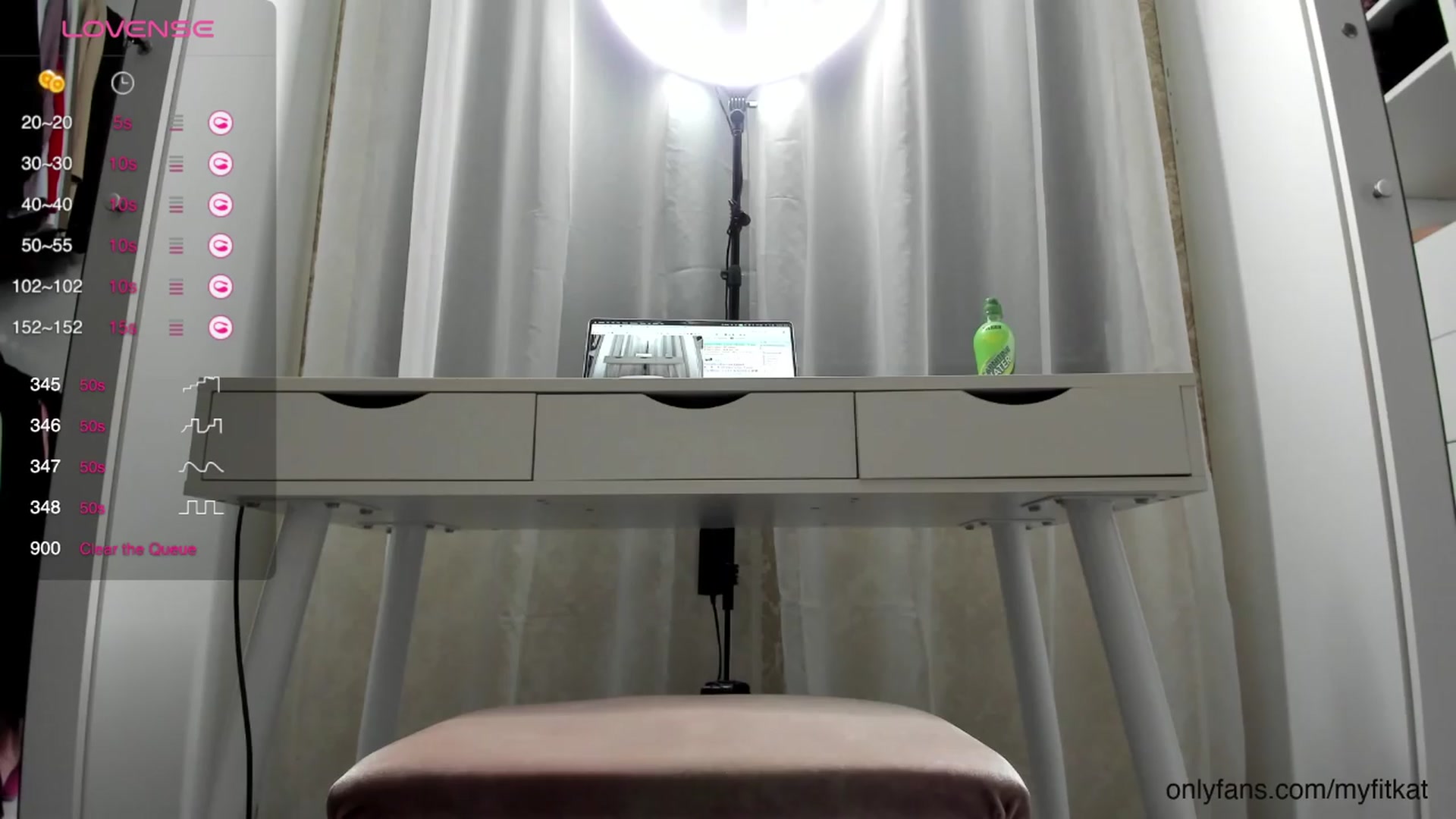 Gallery image thumbnail from K__A__T's myfreecams stream on, 04/09/2024, 18:26 image 9 of 20