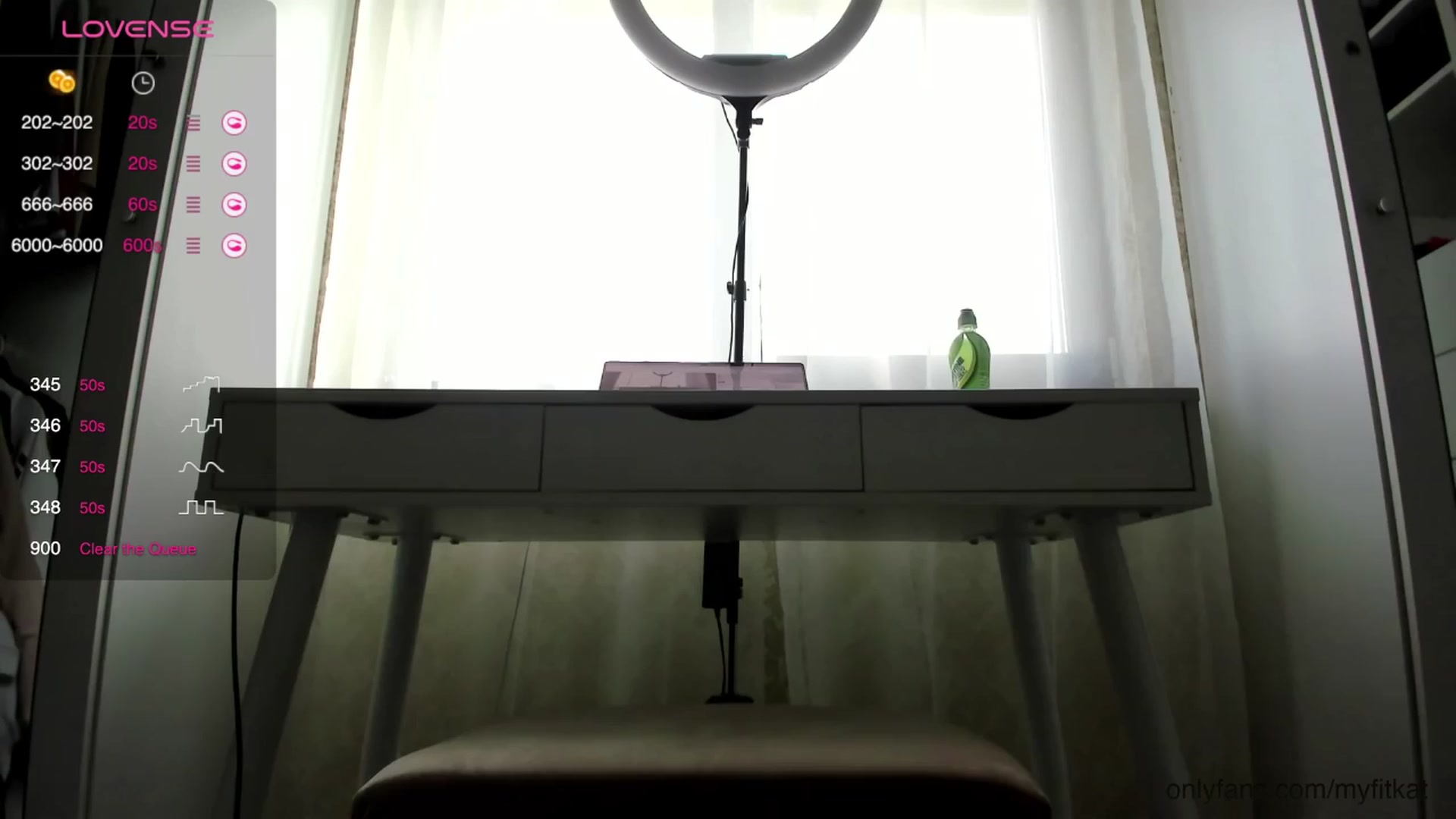 Gallery image thumbnail from K__A__T's myfreecams stream on, 04/12/2024, 10:34 image 1 of 20