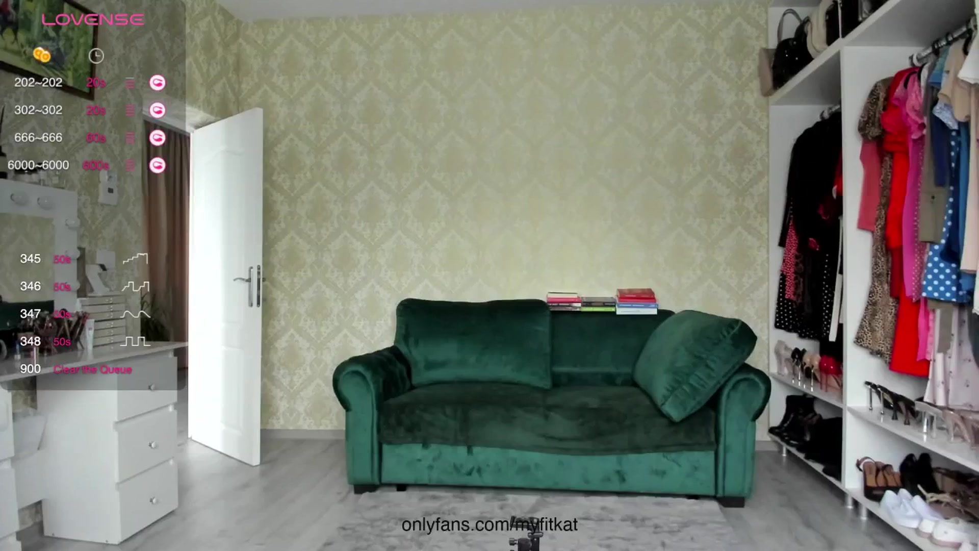 Gallery image thumbnail from K__A__T's myfreecams stream on, 04/18/2024, 12:52 image 5 of 20