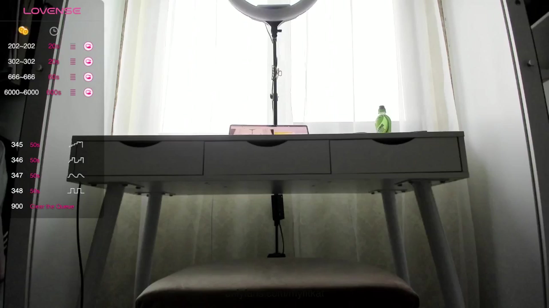 Gallery image thumbnail from K__A__T's myfreecams stream on, 04/18/2024, 14:58 image 12 of 20