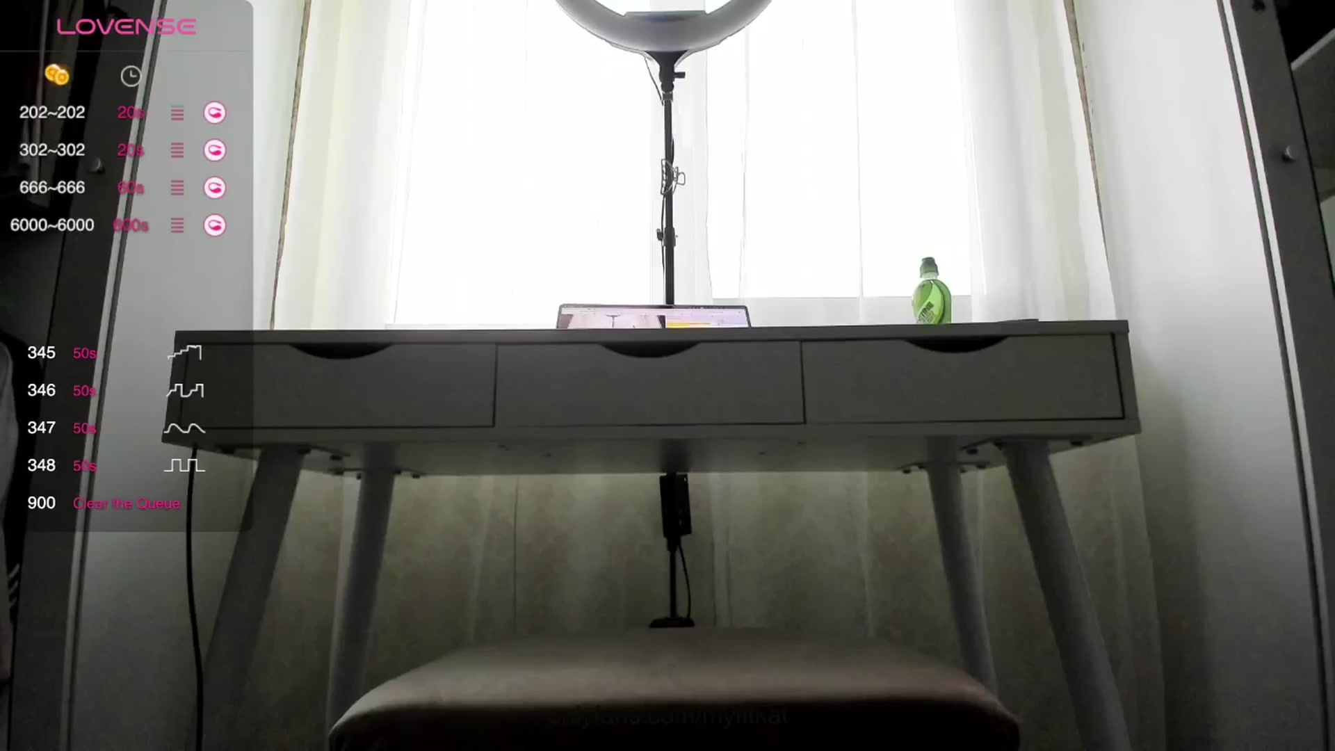 Gallery image thumbnail from K__A__T's myfreecams stream on, 04/18/2024, 14:58 image 14 of 20