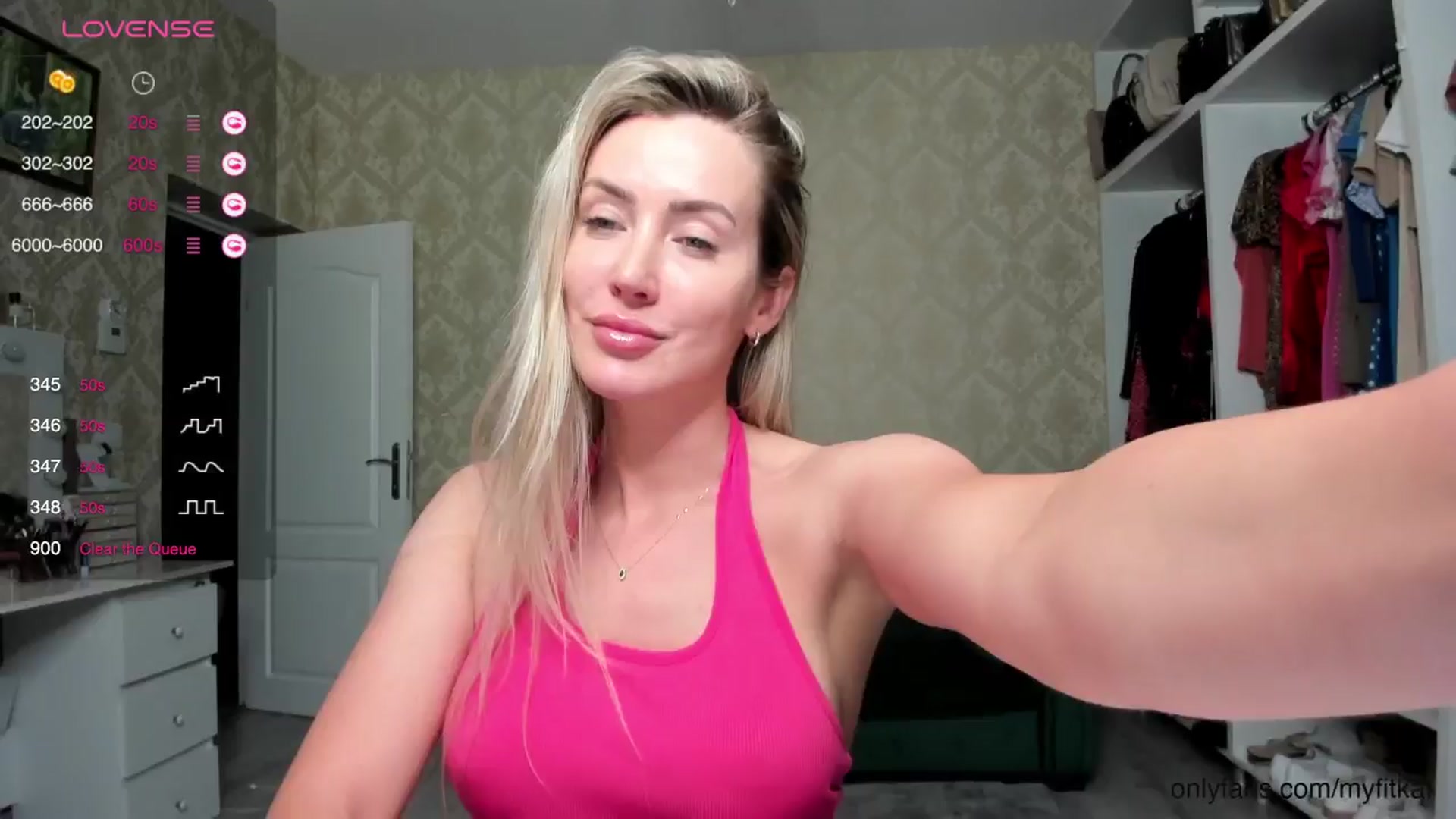 Gallery image thumbnail from K__A__T's myfreecams stream on, 05/12/2024, 20:32 image 18 of 20